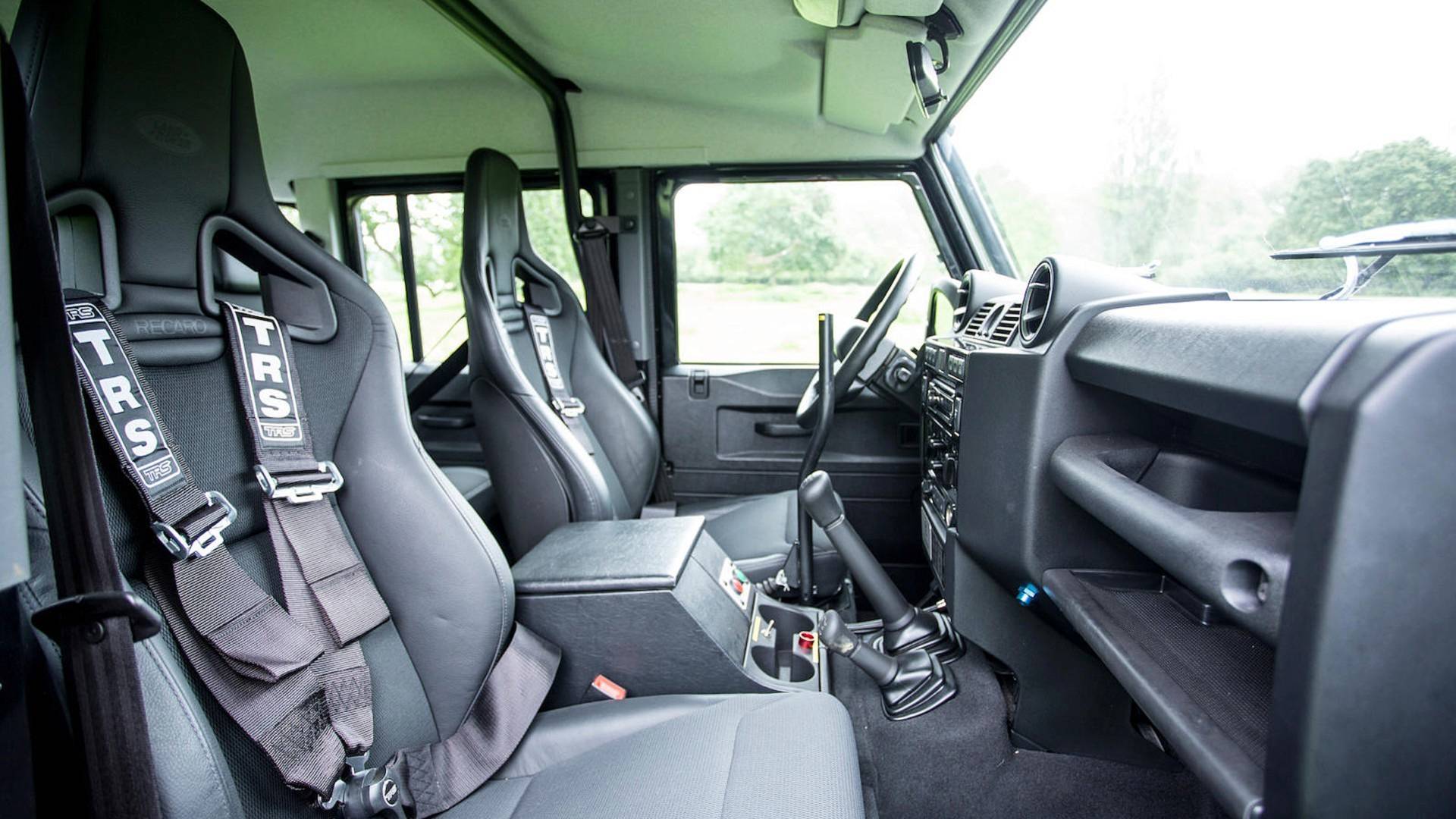 Land-Rover-Defender-James-Bond-Spectre-8 Channel Your Inner James Bond Villain With Land Rover Defender From Spectre