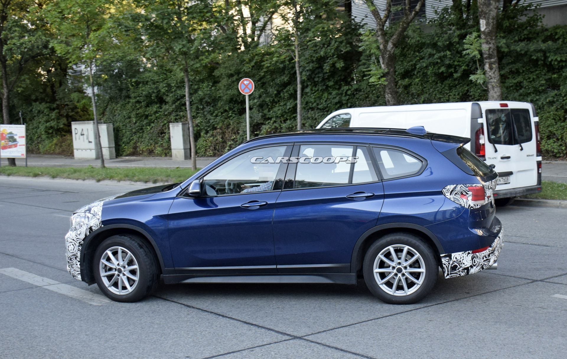 2019-bmw-x1-facelift-spy-shots-6 Updated 2019 BMW X1 Getting Ready For Audi’s All-New Q3