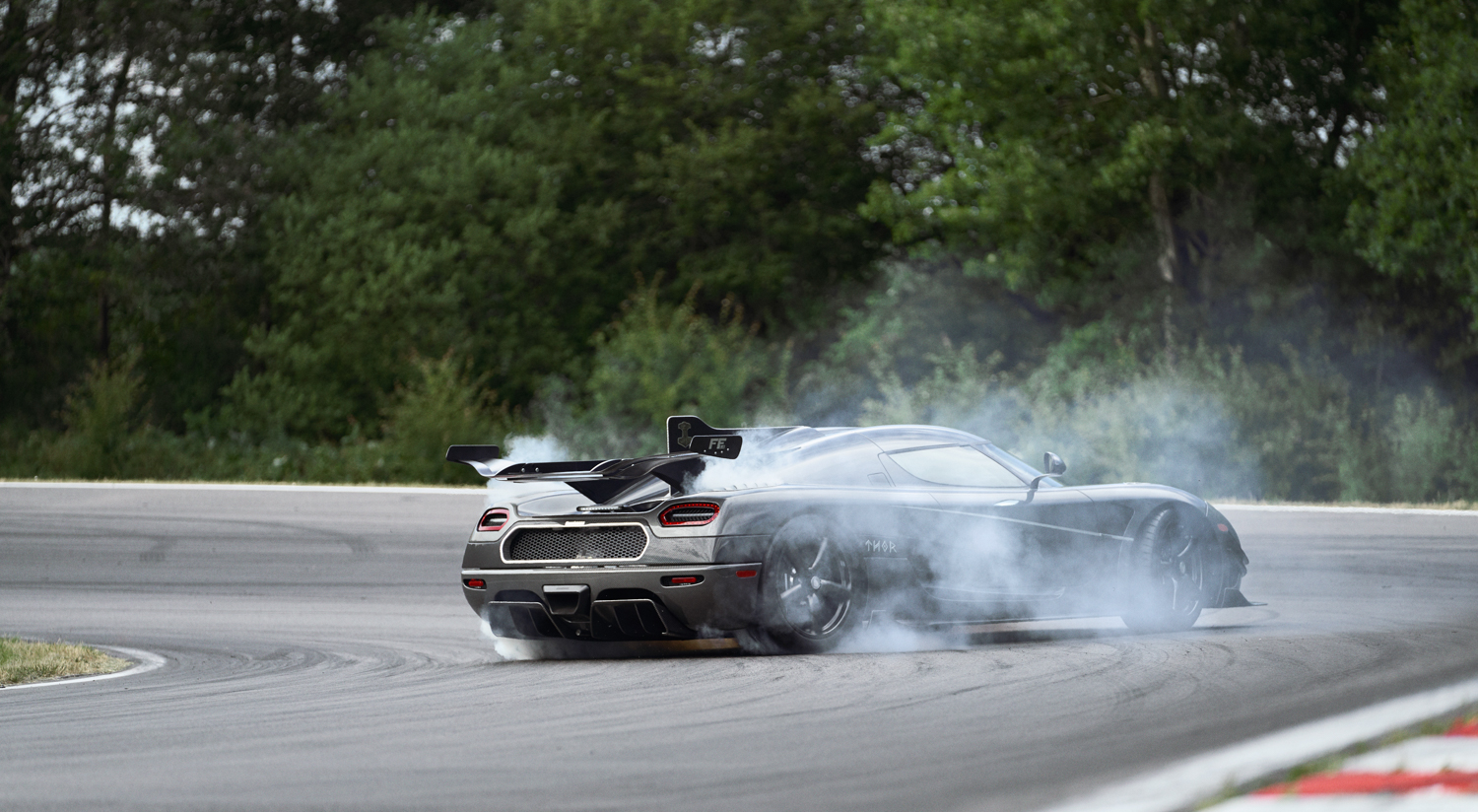 Koenigsegg-Agera-FE-07 Final Pair Of Koenigsegg Ageras Nicknamed Thor And Väder