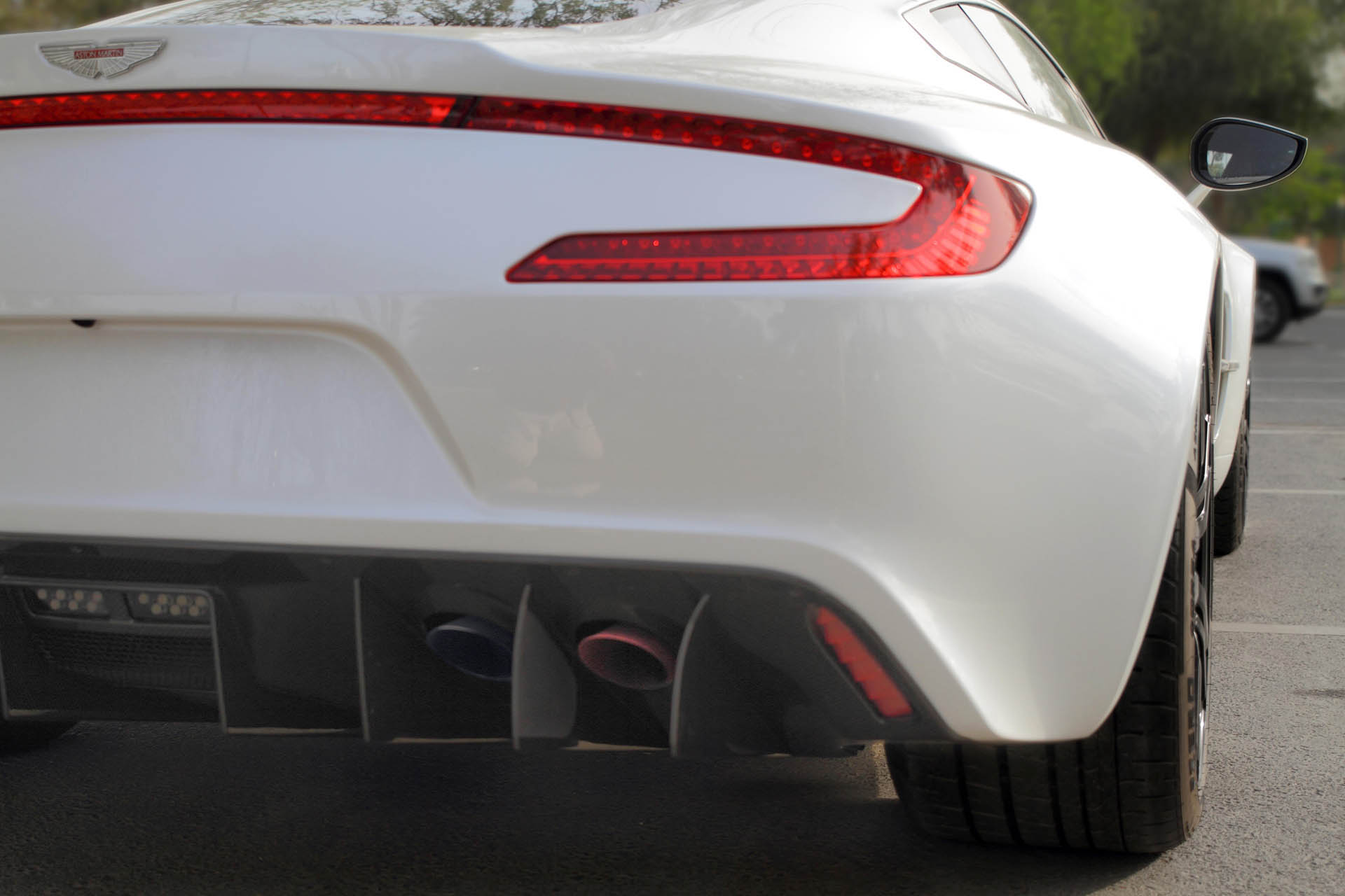 2011-aston-martin-one-77-q-series-13 Aston Martin One-77 Is The Hypercar That Time (Almost) Forgot