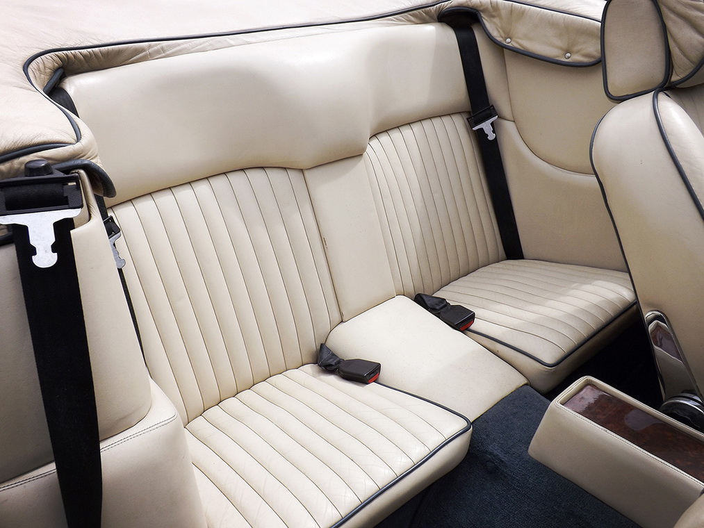 1987-aston-martin-vantage-volante-x-pack-11 Rare 1987 Aston Martin Vantage Volante X-Pack Goes For $370k