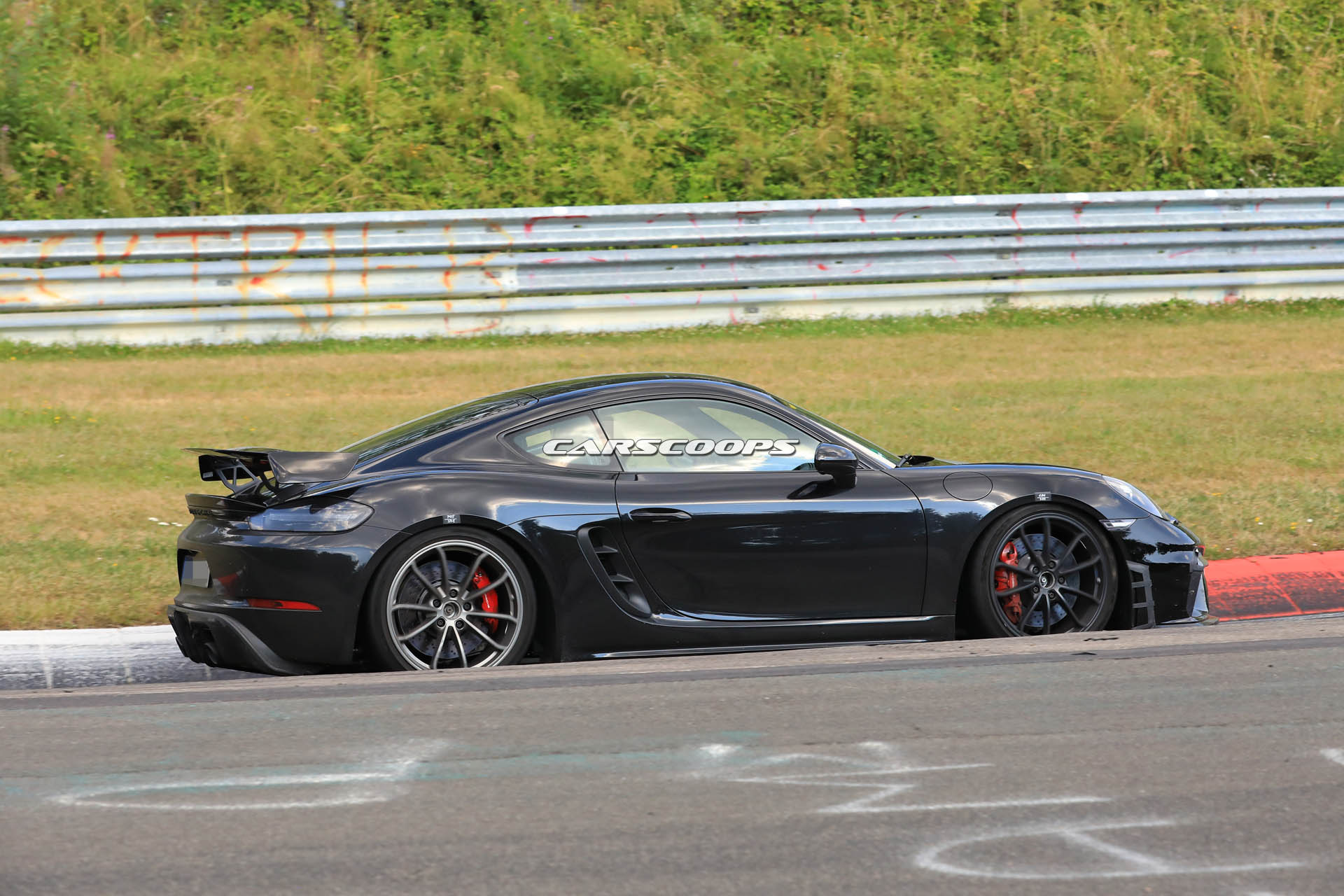 porsche-718-cayman-gt4-wing-scoop-18 2019 Porsche Cayman GT4 Is The Six-Pot 718 That Purists Have Been Waiting For (Updated)