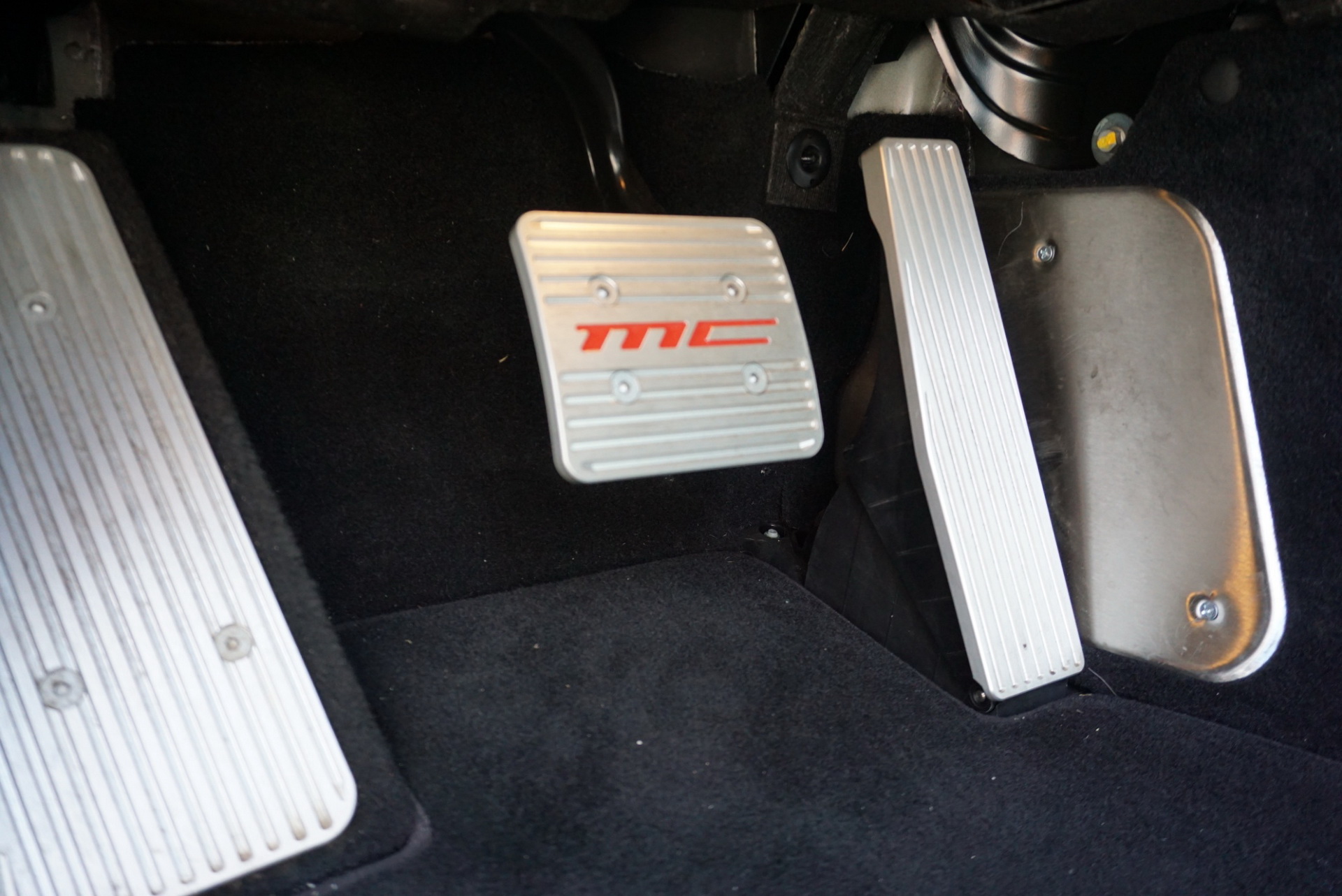 2012-maserati-granturismo-mc-auction-12 2012 Maserati GranTurismo MC Is The Italian Exotic You Might Afford