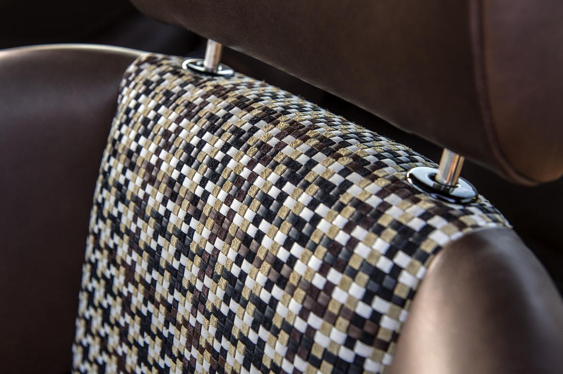 23-singer-911-qatar-1100x732 Start Your Week Off Right With 100+ Photos Of Singer Porsche Porn