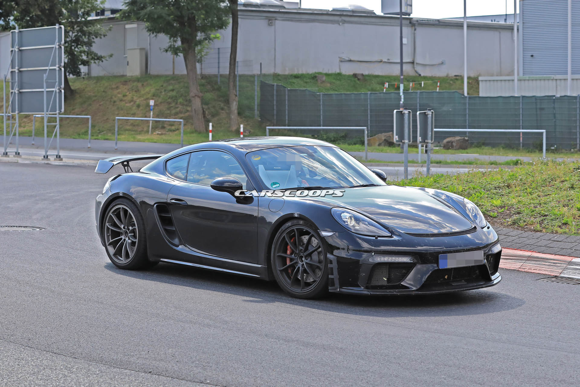 porsche-718-cayman-gt4-wing-scoop-08 2019 Porsche Cayman GT4 Is The Six-Pot 718 That Purists Have Been Waiting For (Updated)