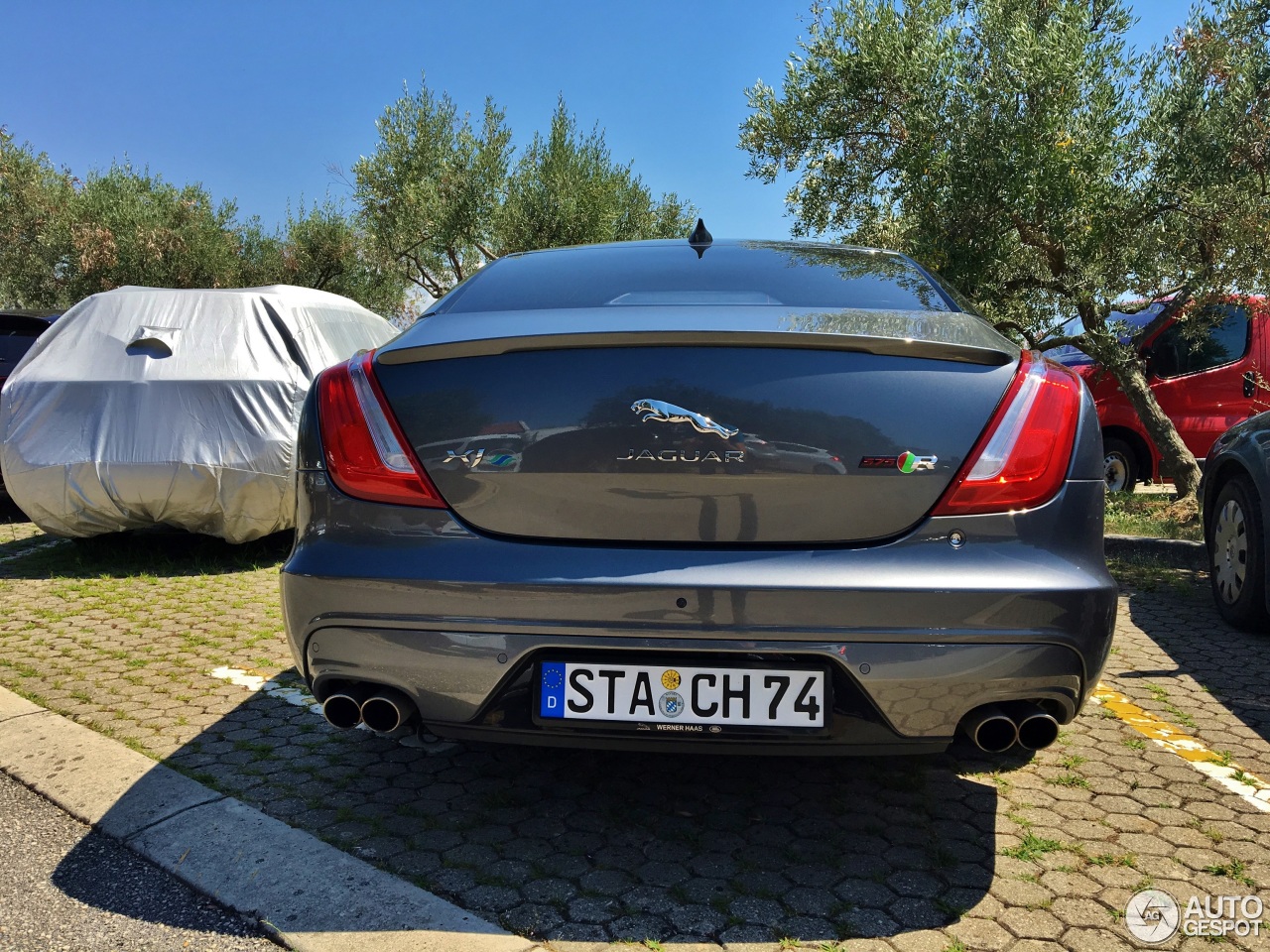 jaguar-xj575-spotted-croatia-3 Jaguar XJR575 Is The Sports Limo You’re Most Unlikely To Meet