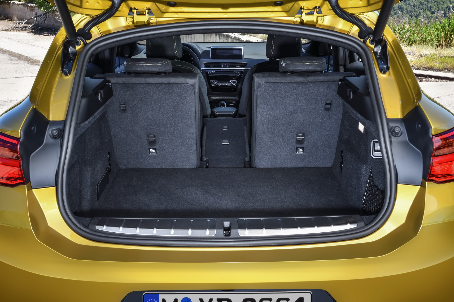 bmw-x2-9 BMW X2 Fails To Score An Award With The IIHS Over Head Restraints