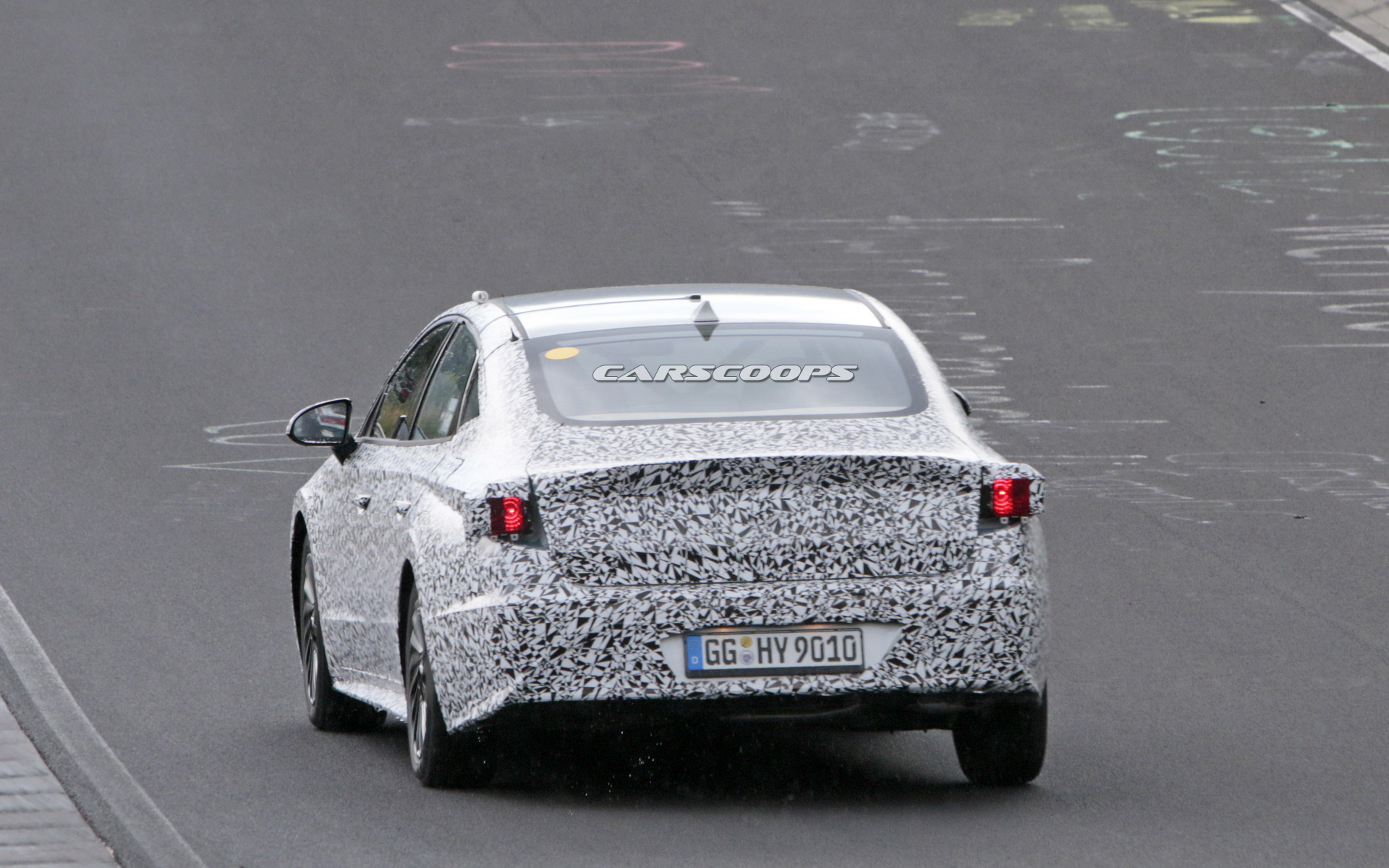 hyundai-sonata-i40-spy-first-time-21 All-New 2019 Hyundai i40 Spied With Sharper Looks, Could Preview Next Sonata Too