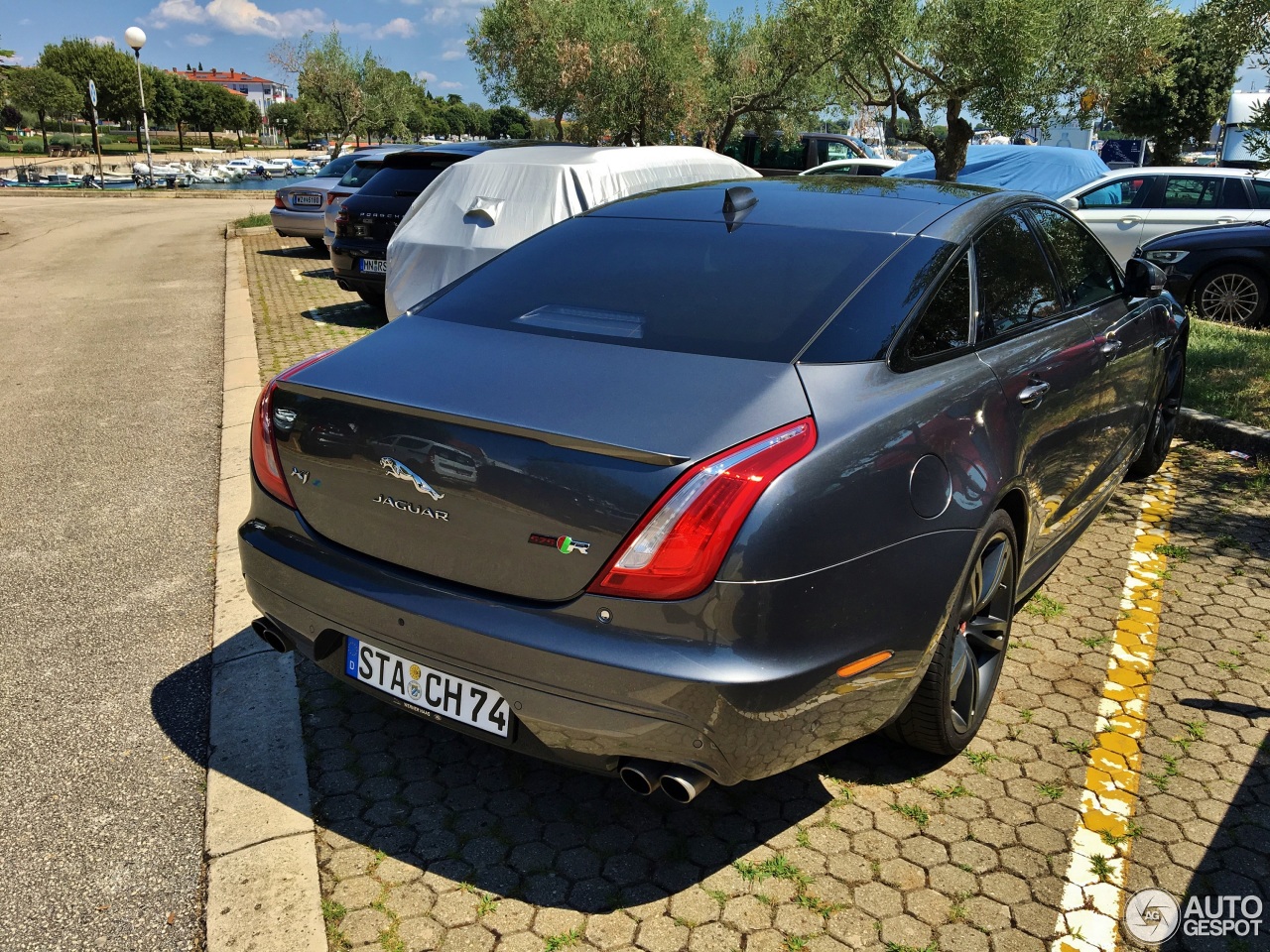 jaguar-xj575-spotted-croatia-1 Jaguar XJR575 Is The Sports Limo You’re Most Unlikely To Meet