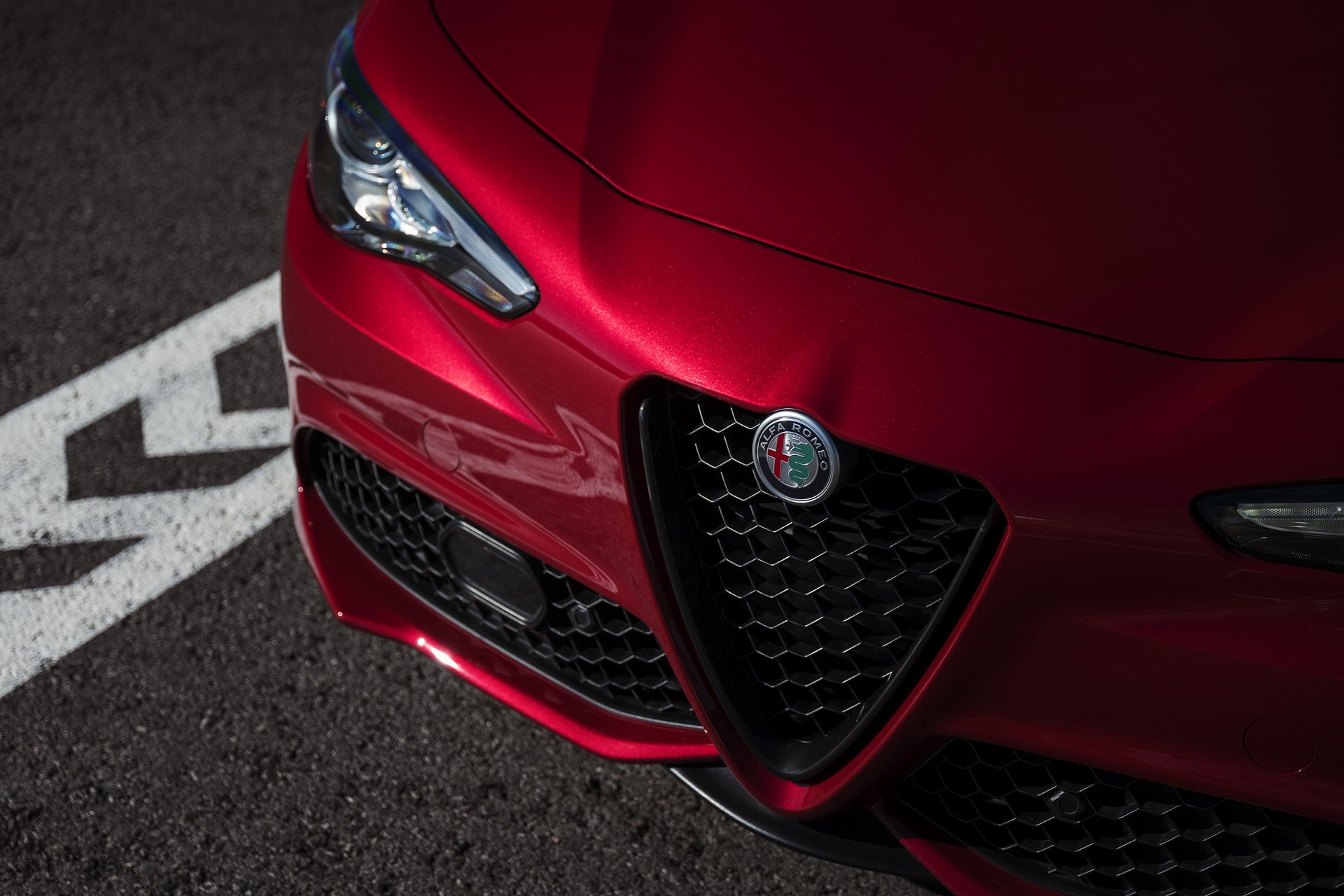 2019-Alfa-Romeo-Giulia-117 2019 Alfa Romeo Giulia Gains New Styling Packages, Additional Equipment