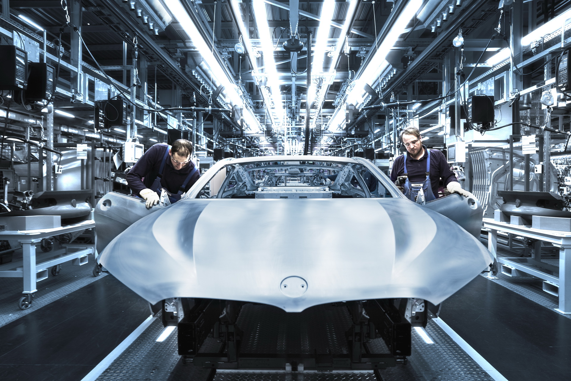 2019-bmw-8-series-coupe-production-dingolfing-6 New BMW 8-Series Coupe Starts Production At Dingolfing Alongside 5- And 7-Series