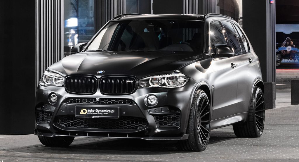 Murdered-Out BMW X5 M Packs 670PS, Learns Polish Along The Way