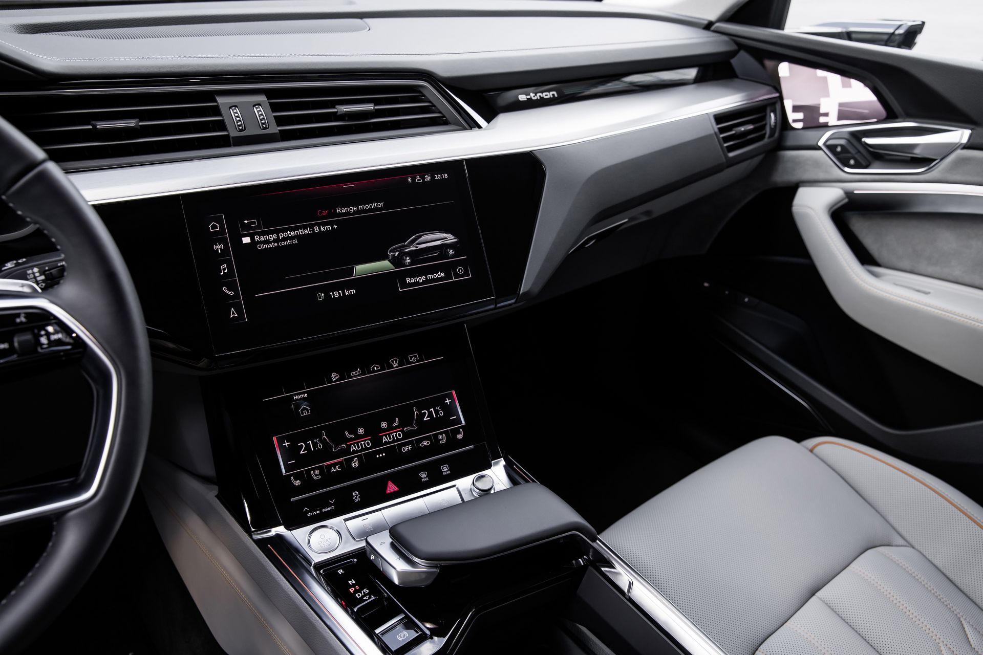 Audi-E-Tron-Interior-9 Audi Shows 2020 E-Tron Crossover’s Cabin That Gets Door Screens