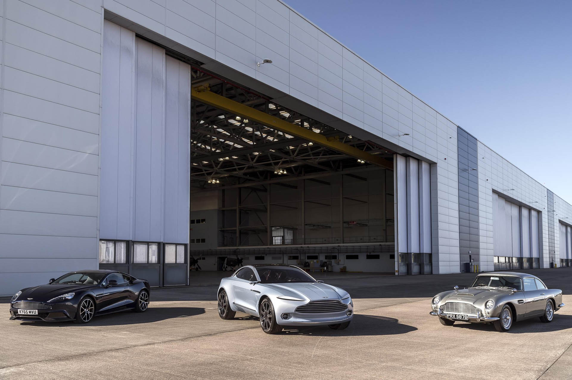Aston Martin St Athan (1) copy Aston Martin’s New Plant On Track To Start Producing SUVs Next Year