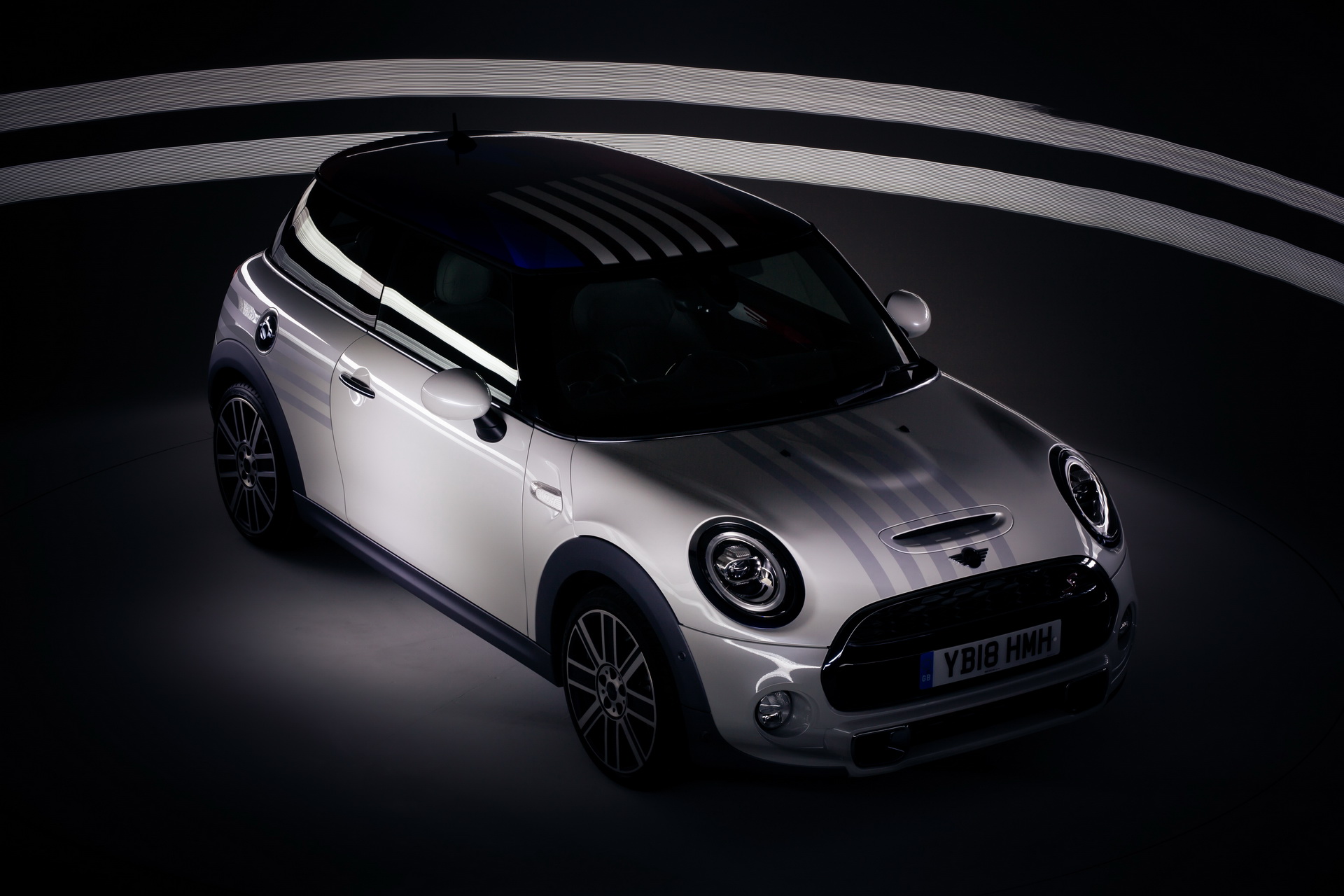 unique-mini-3-door-royal-wedding-goodwood-8 One-Off Mini Created For British Royal Wedding Heading To Auction