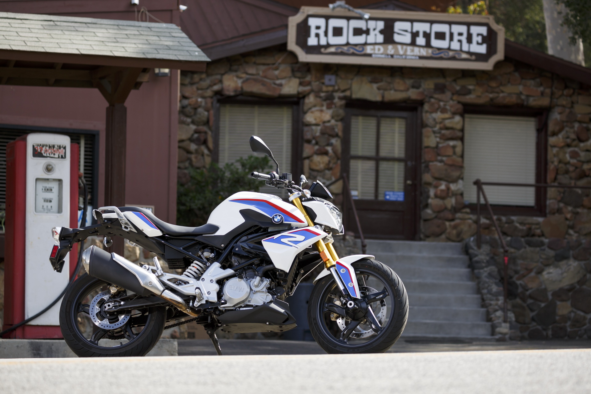 bmw-g310r-cheapest-new-bmw-3 The World’s Cheapest New BMW Retails For Just $4,750, Has 33 HP