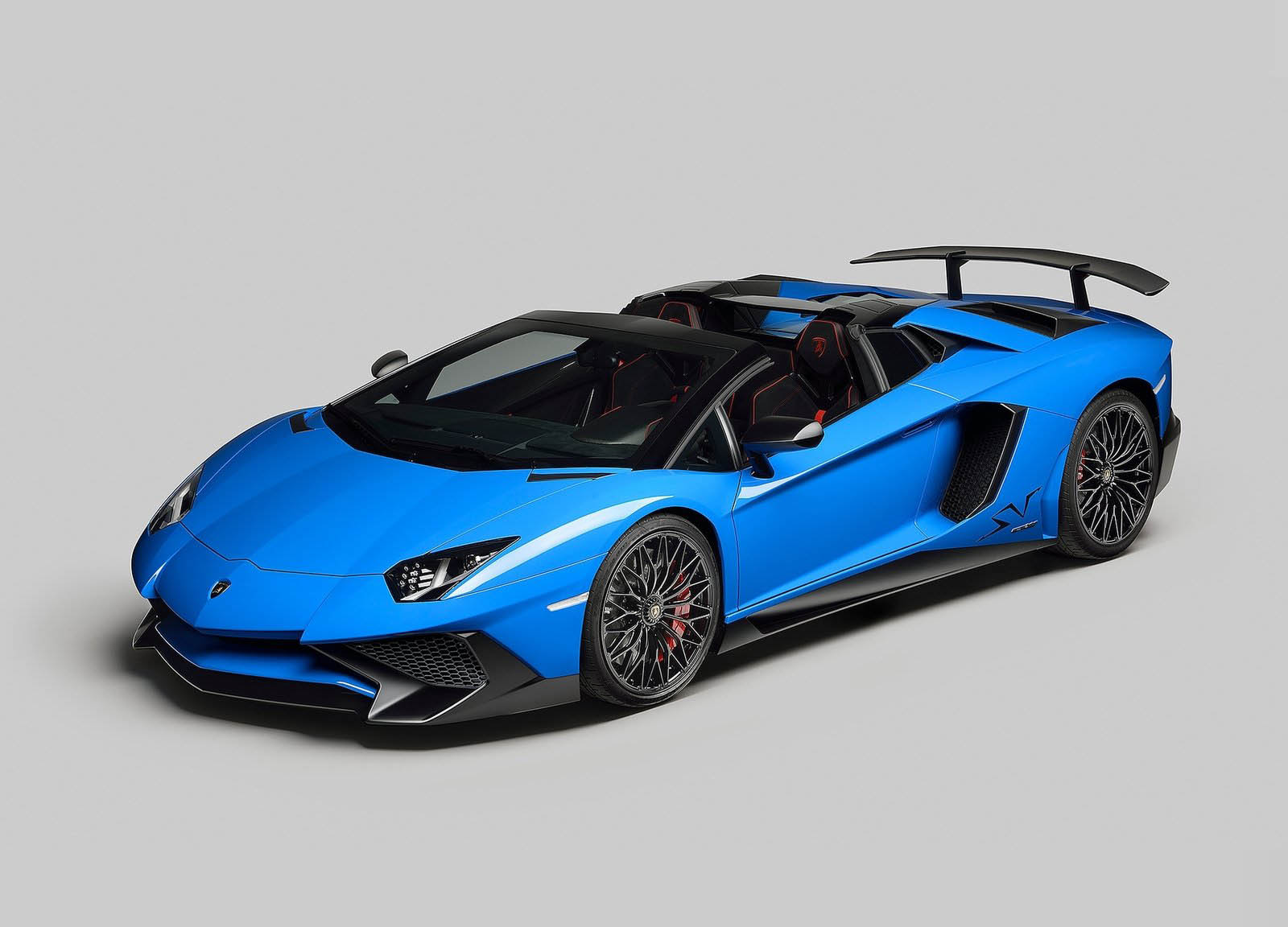Lamborghini-Aventador_LP750-4_SV_Roadster-2016-1600-01 The Wheel Bolts On Some Lamborghini Aventador SVs Can’t Handle The Stress