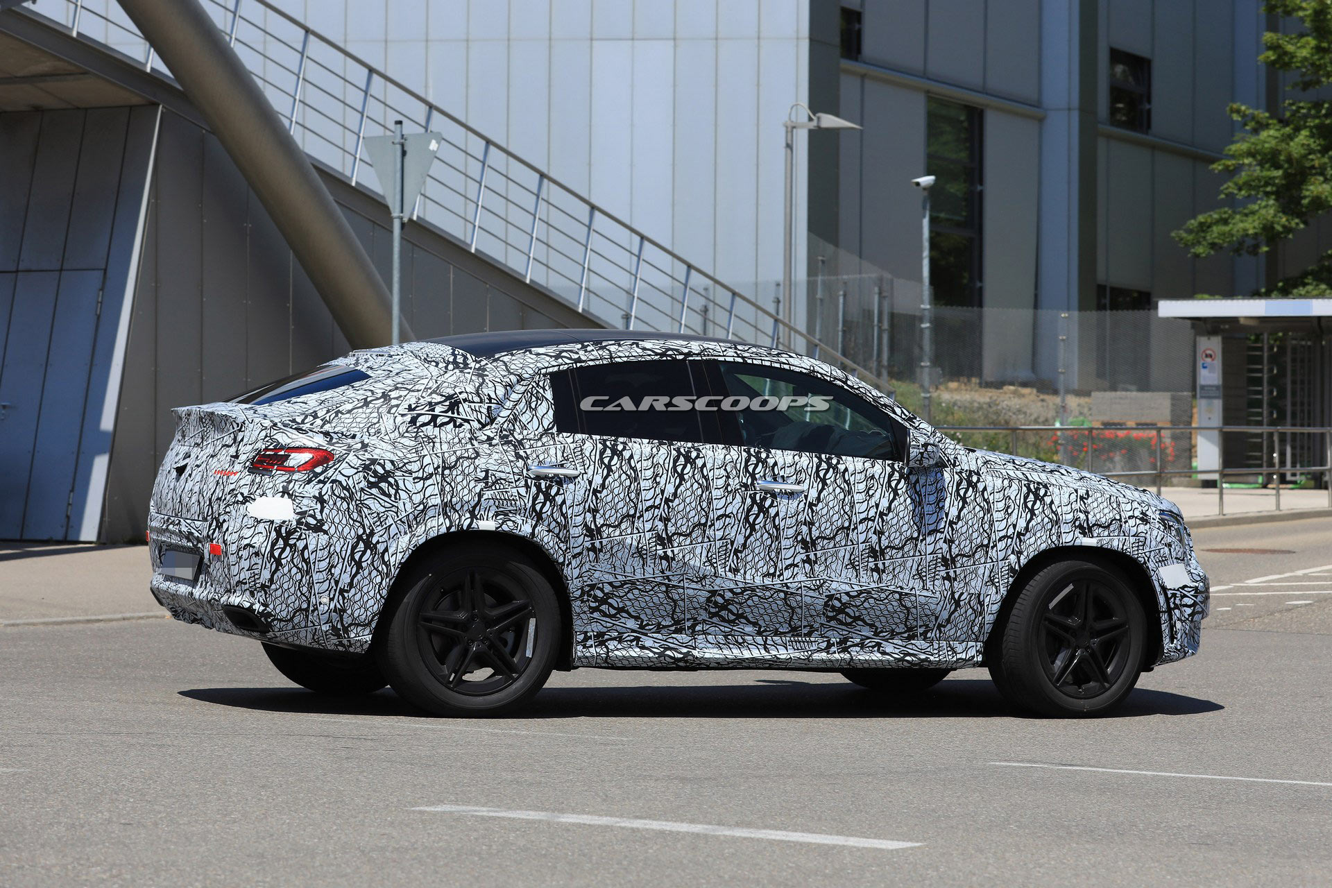 Mercedes-GLE-Coupe-spy-13 2020 Mercedes GLE Coupe Teased Ahead Of August 28th Debut