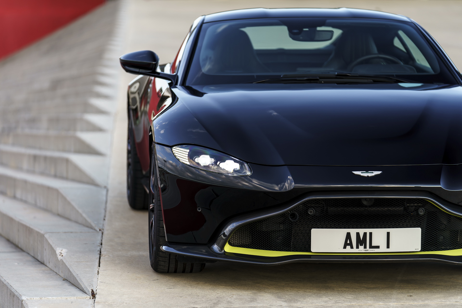 Aston_Martin_V8_Vantage_AML_1_10 Aston Martin To Introduce Manual Vantage This Time Next Year