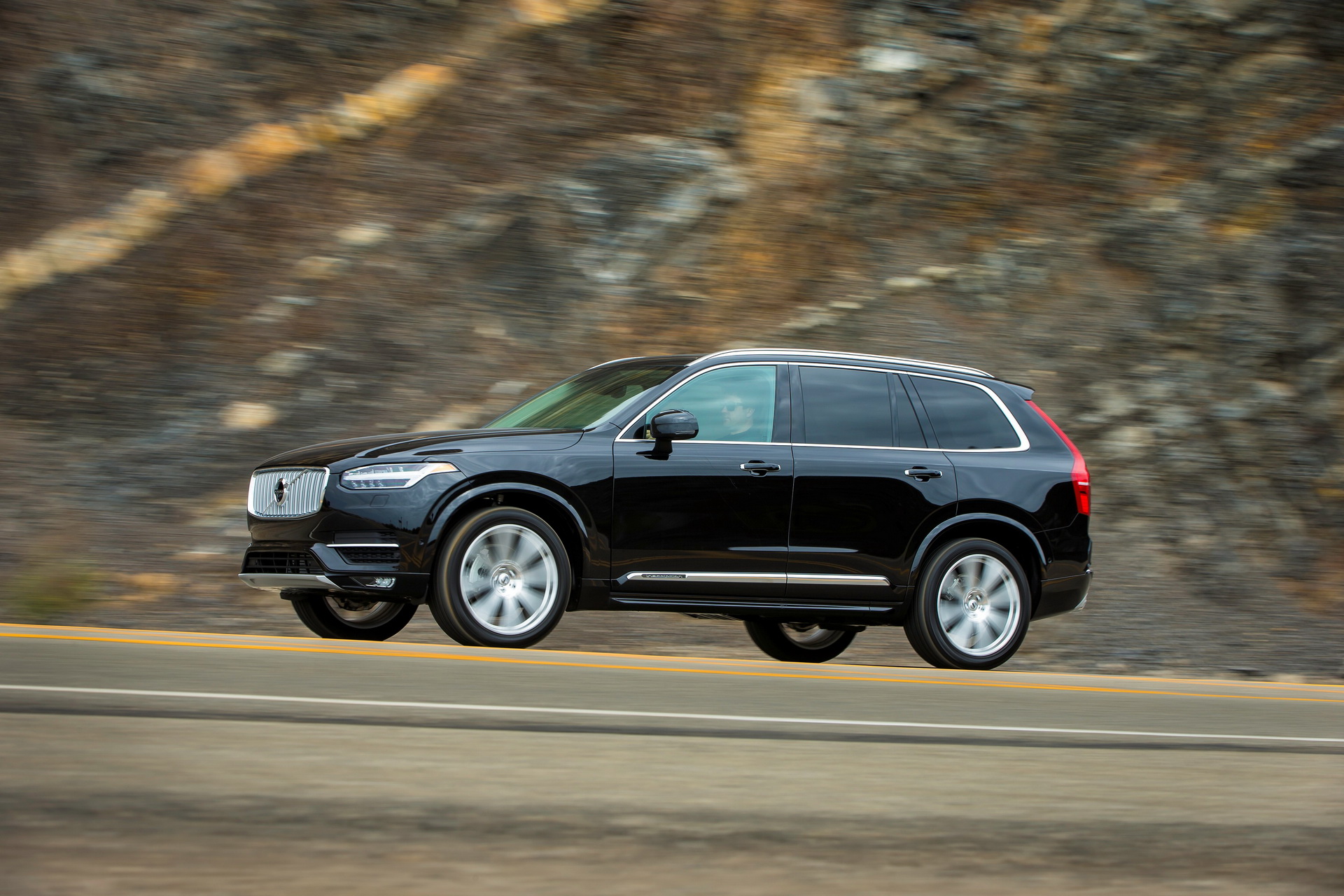 second-gen-volvo-xc90-7 All-New Volvo XC90 Due In 2021 With Petrol-Hybrid And Electric Powertrains