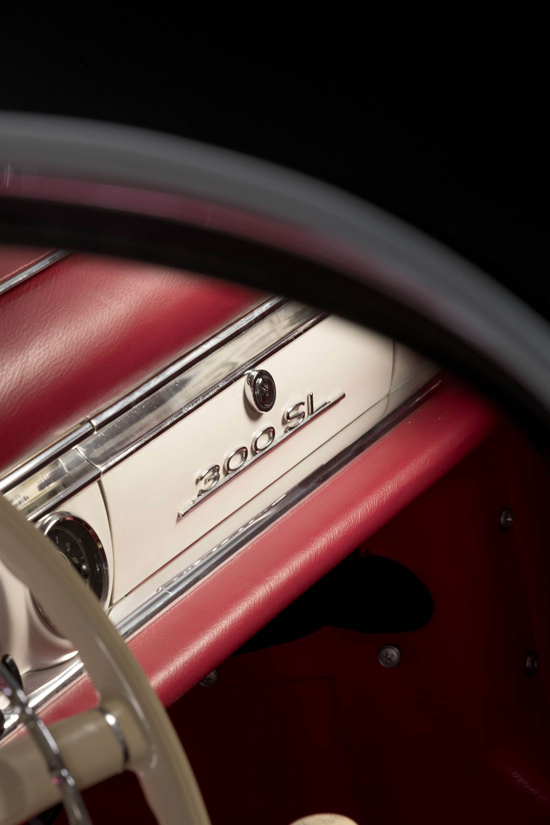 1963-Mercedes-Benz-300-SL-Roadster_34 This Factory-Fresh Mercedes 300 SL Doubled Its Estimate To Set A New World Record
