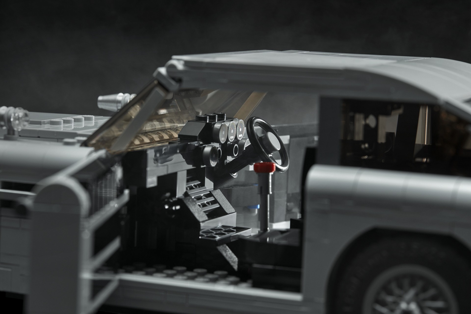 LEG0-Aston-Martin-DB5-32 LEGO’s James Bond Aston Martin DB5 Has A Working Ejector Seat