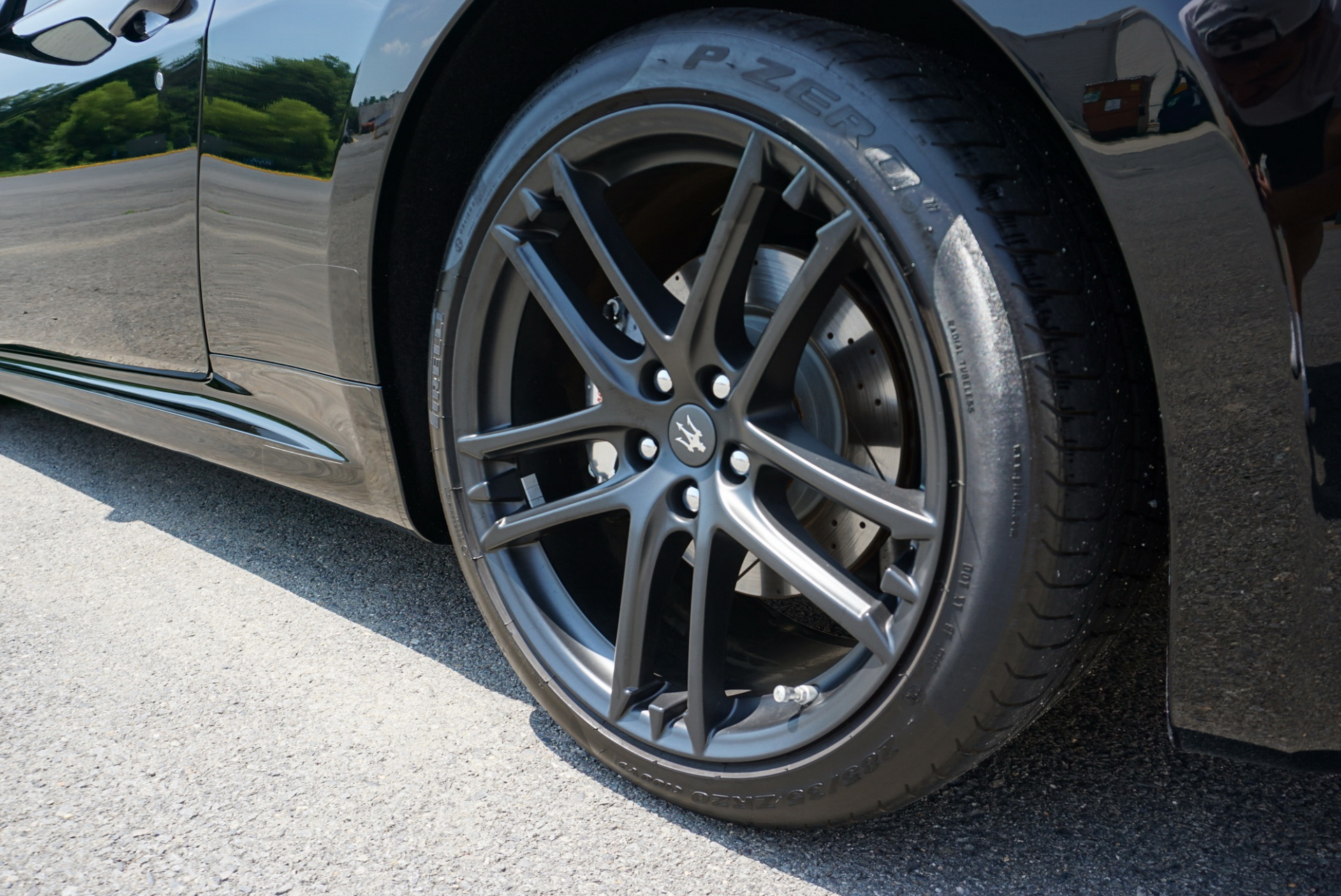 2012-maserati-granturismo-mc-auction-8 2012 Maserati GranTurismo MC Is The Italian Exotic You Might Afford