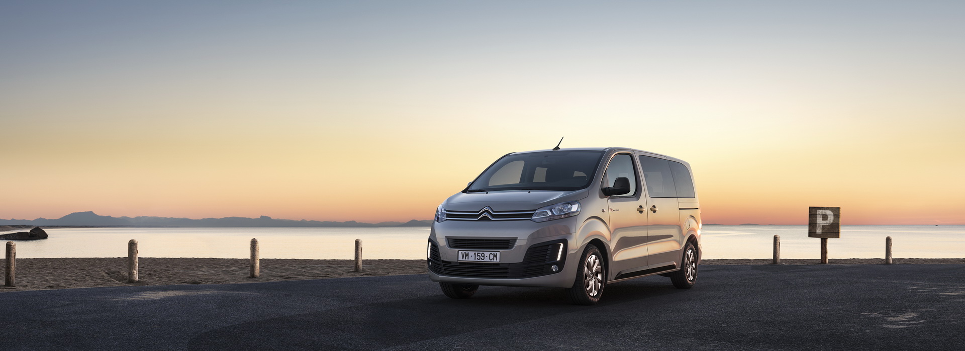 citroen-spacetourer-rip-curl-uk-pricing-1 Citroen SpaceTourer Rip Curl Crosses Over To The UK, Starts From £34,700