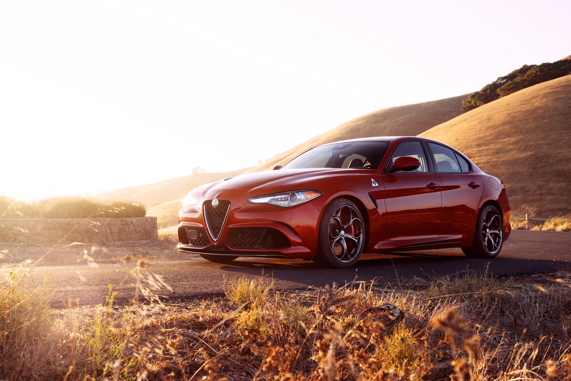 2019-Alfa-Romeo-Giulia-58 2019 Alfa Romeo Giulia Gains New Styling Packages, Additional Equipment