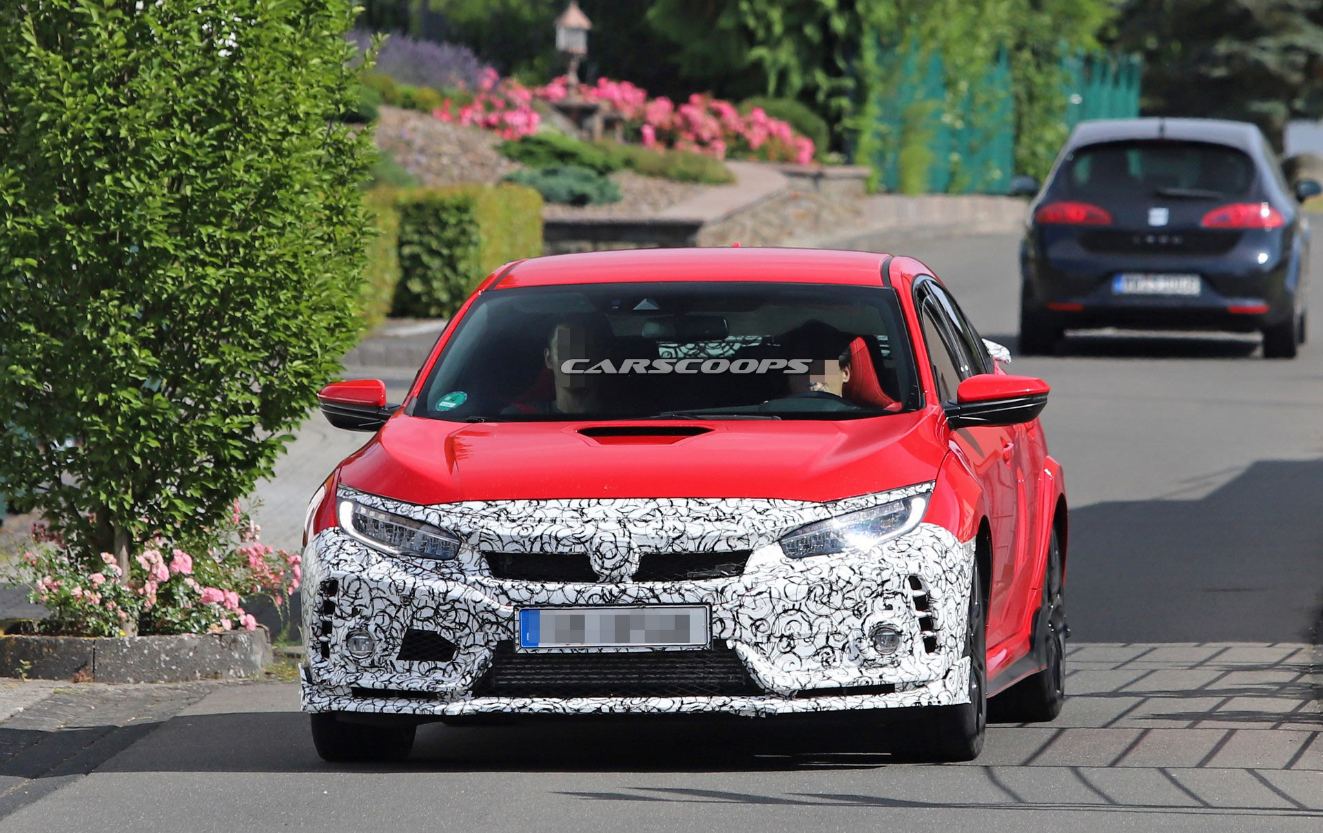 Honda-Civic-Type-R-Facelift-30 2019 Honda Civic Type R Facelift Spied With New Bumpers And Both Small And Large Rear Wing