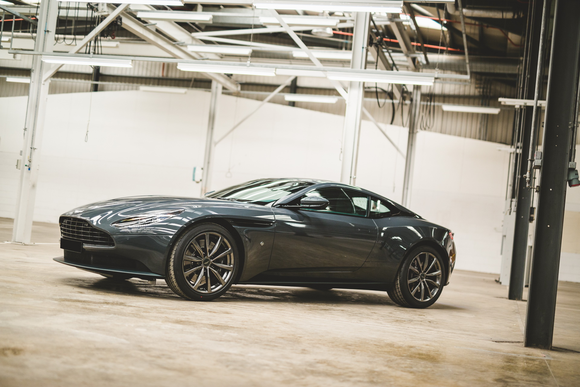 aston-db11-special-editions-by-q-1 Q By Aston Martin Churns Out Two Special Edition DB11s