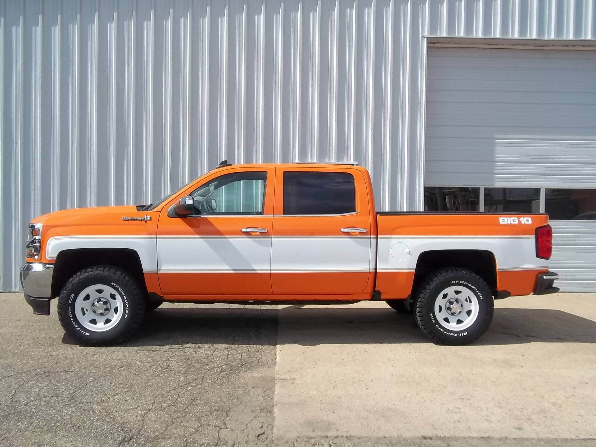blake-greenfield-chevy-silverado-14 Minnesota Dealer Makes Its Own Deliciously Retro Chevy Trucks