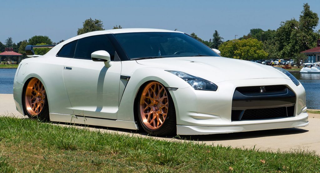 Customized Nissan GT-R Gets Adjustable Suspension, Bronze Rims