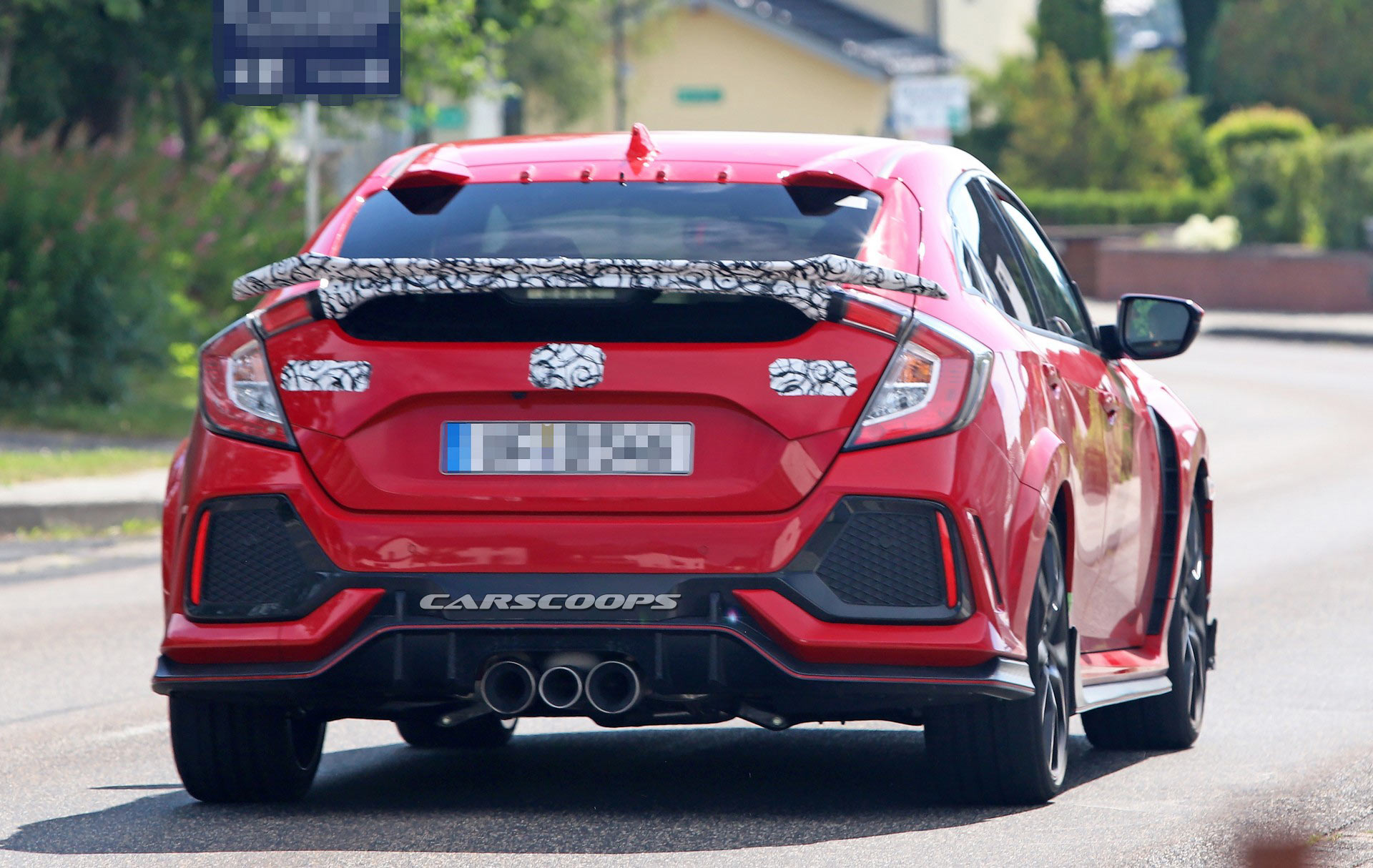 Honda-Civic-Type-R-Facelift-39 2019 Honda Civic Type R Facelift Spied With New Bumpers And Both Small And Large Rear Wing