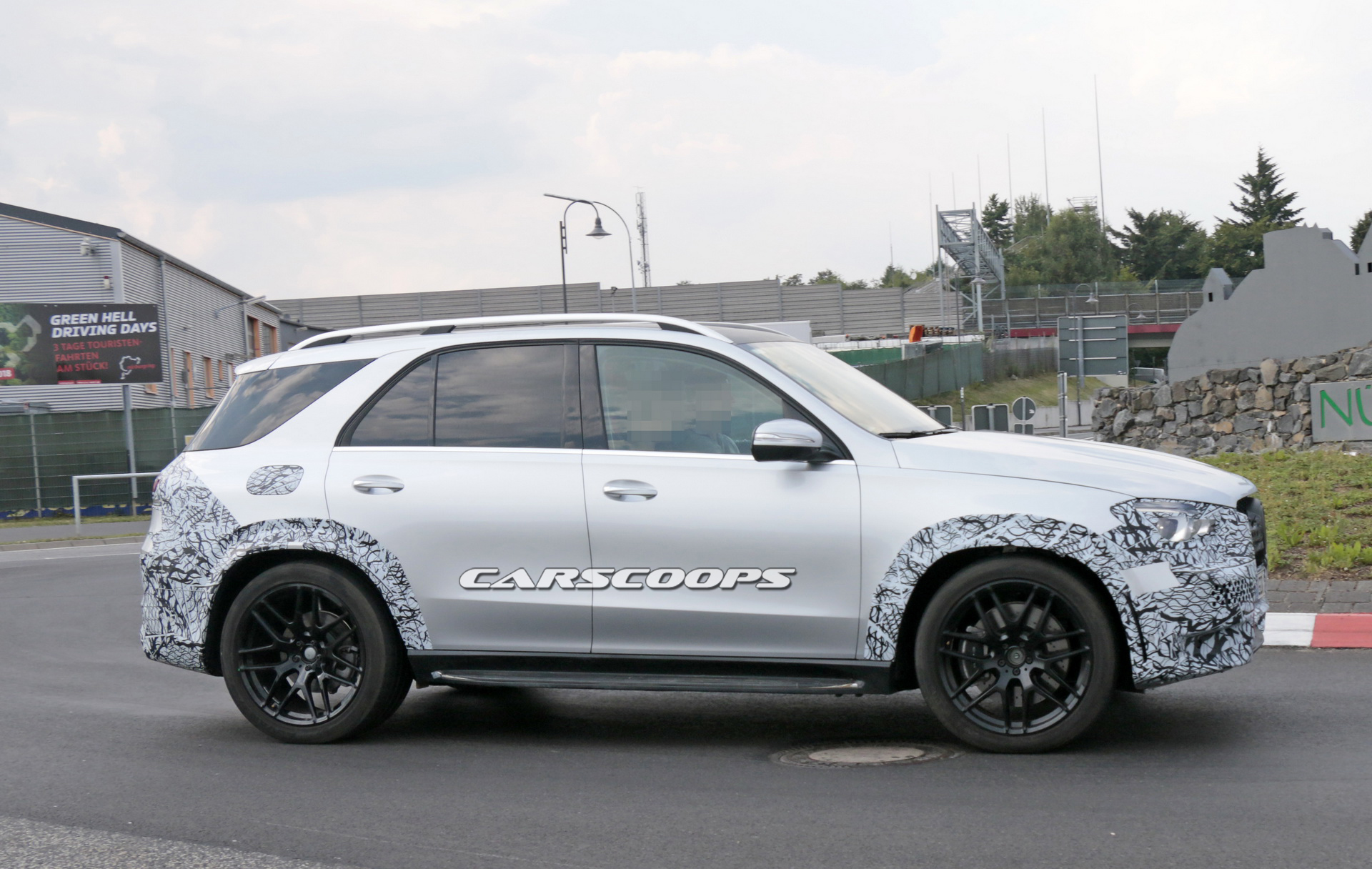 Mercedes-AMG-GLE53-6 2019 Mercedes-AMG GLE 53 Spied, Gets 457HP Electrified Straight-Six Engine