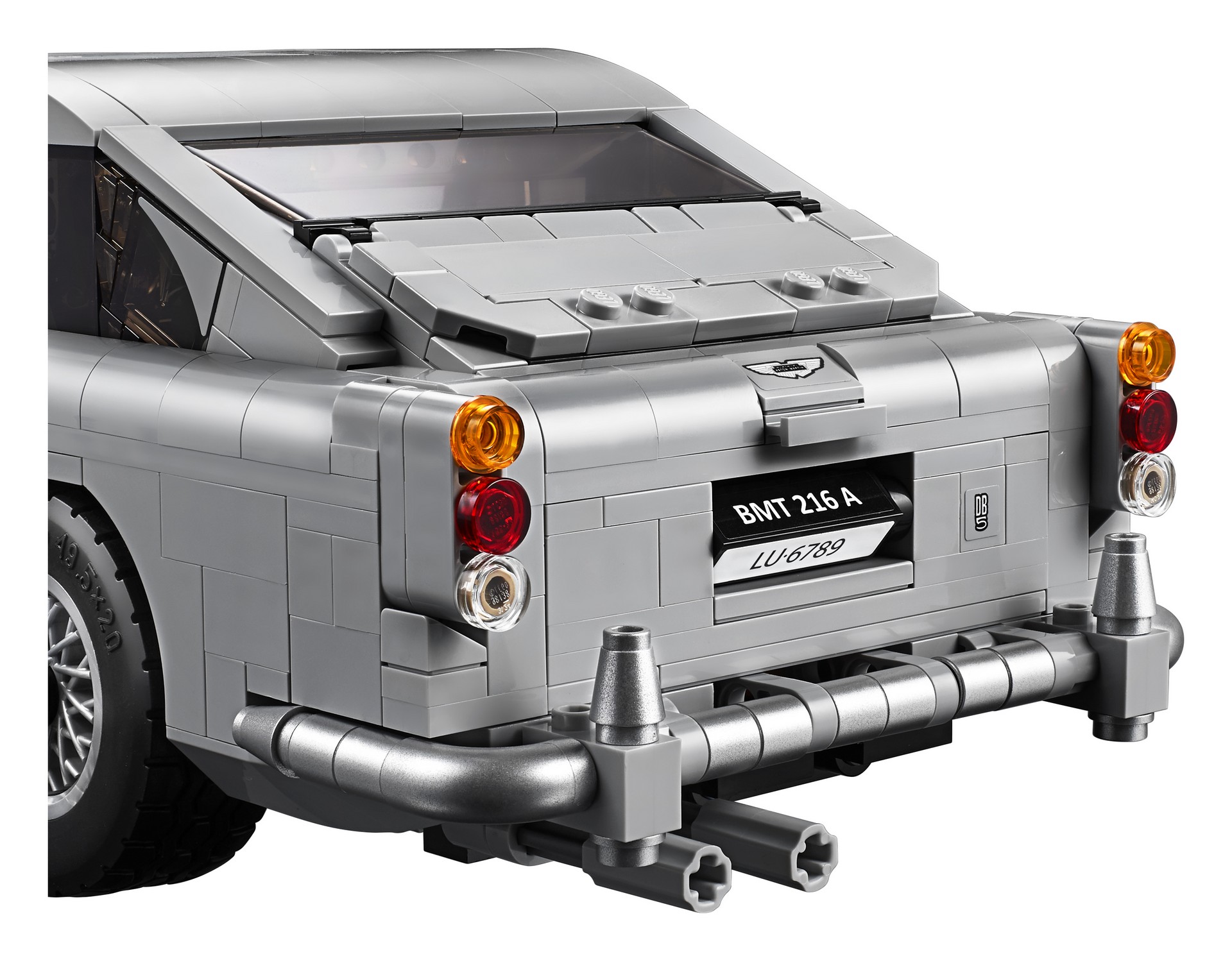 LEG0-Aston-Martin-DB5-6 LEGO’s James Bond Aston Martin DB5 Has A Working Ejector Seat