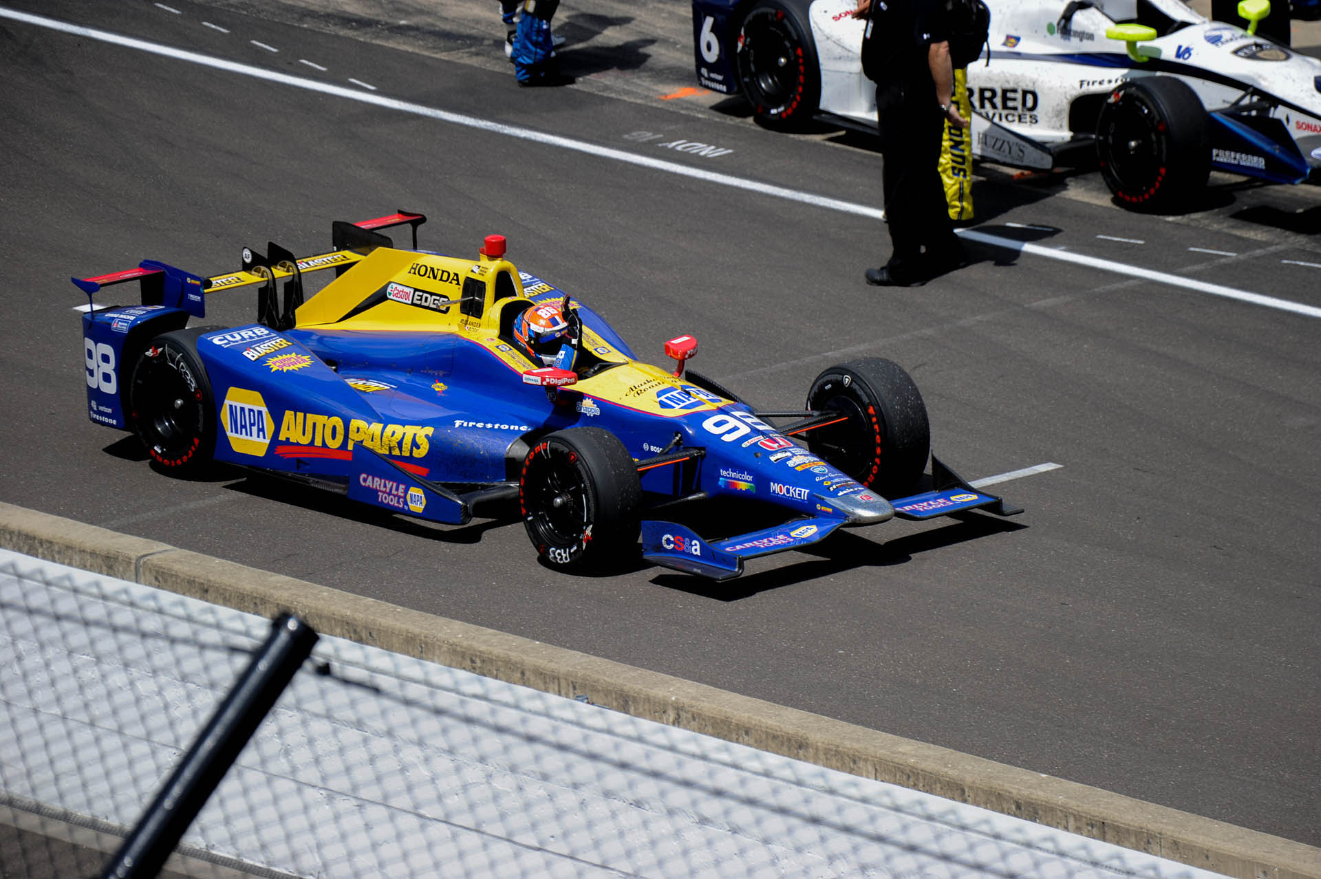 alex-rossi-dallara-honda-dw12-auction-01 100th Indianapolis 500-Winning Car Looking For A New Home