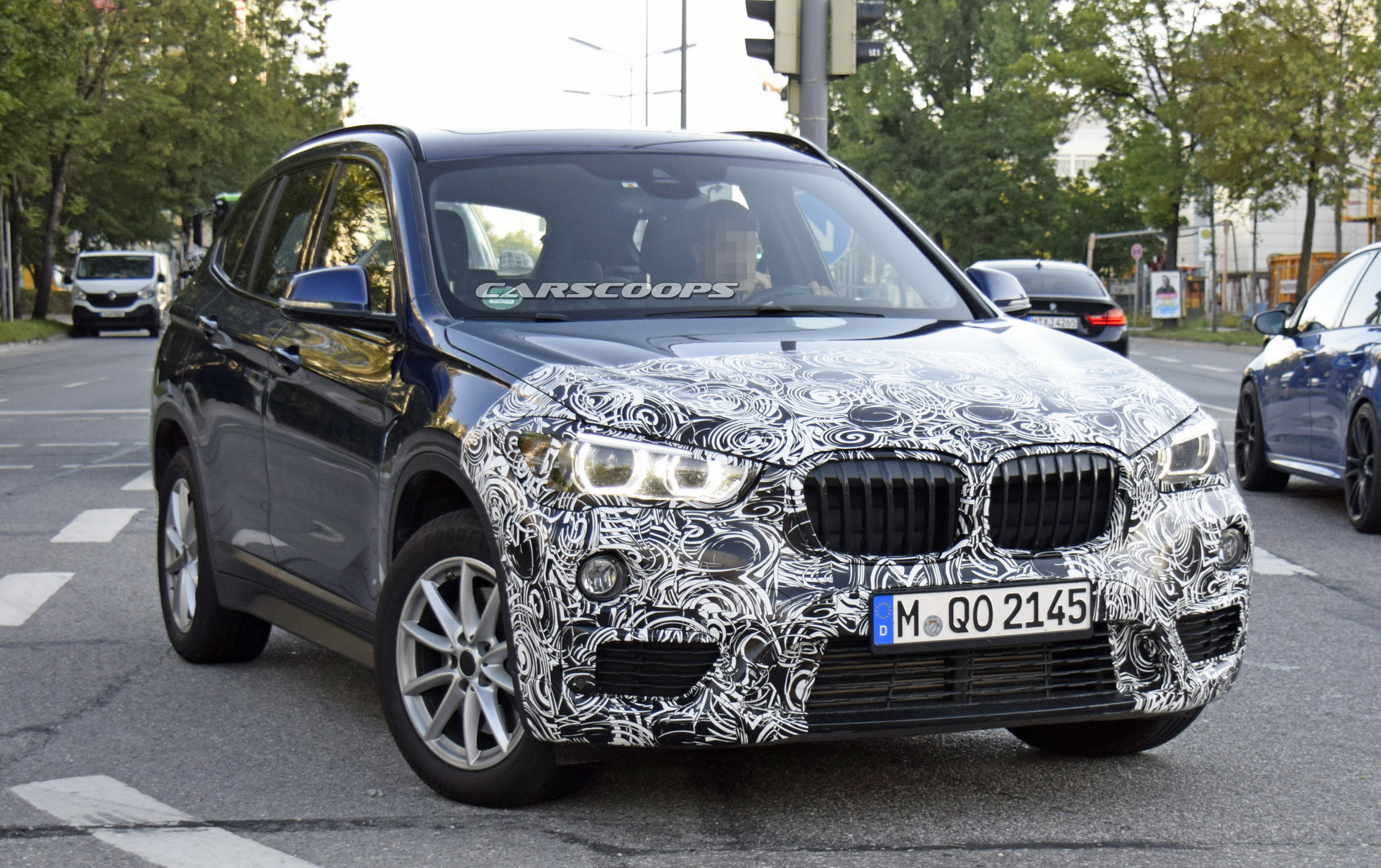 2019-bmw-x1-facelift-spy-shots-10 Updated 2019 BMW X1 Getting Ready For Audi’s All-New Q3