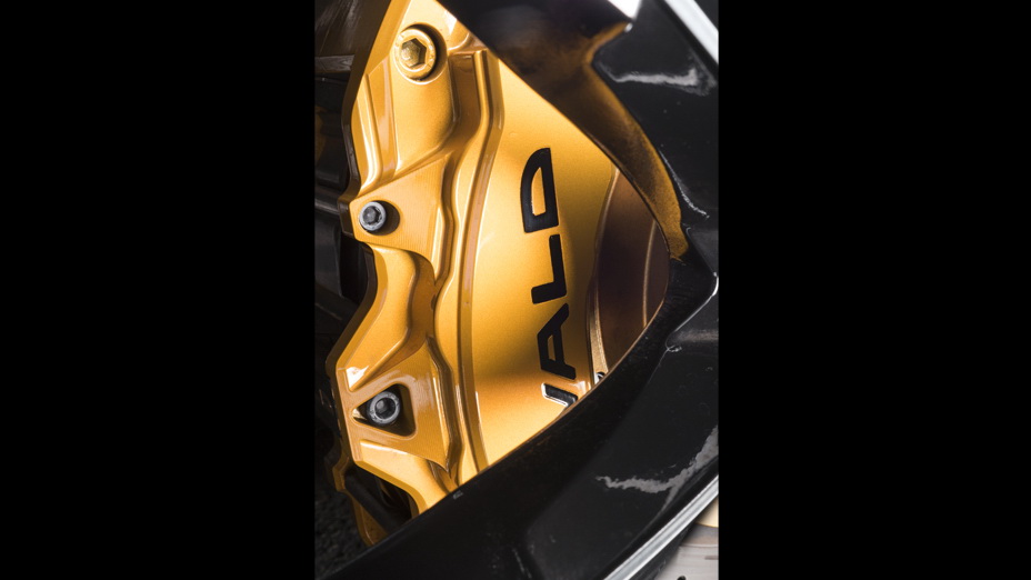 toyota-land-cruiser-wald-international-tuning-10 Wald-Tuned Toyota Land Cruiser Looks Ready To Star In A Rap Video