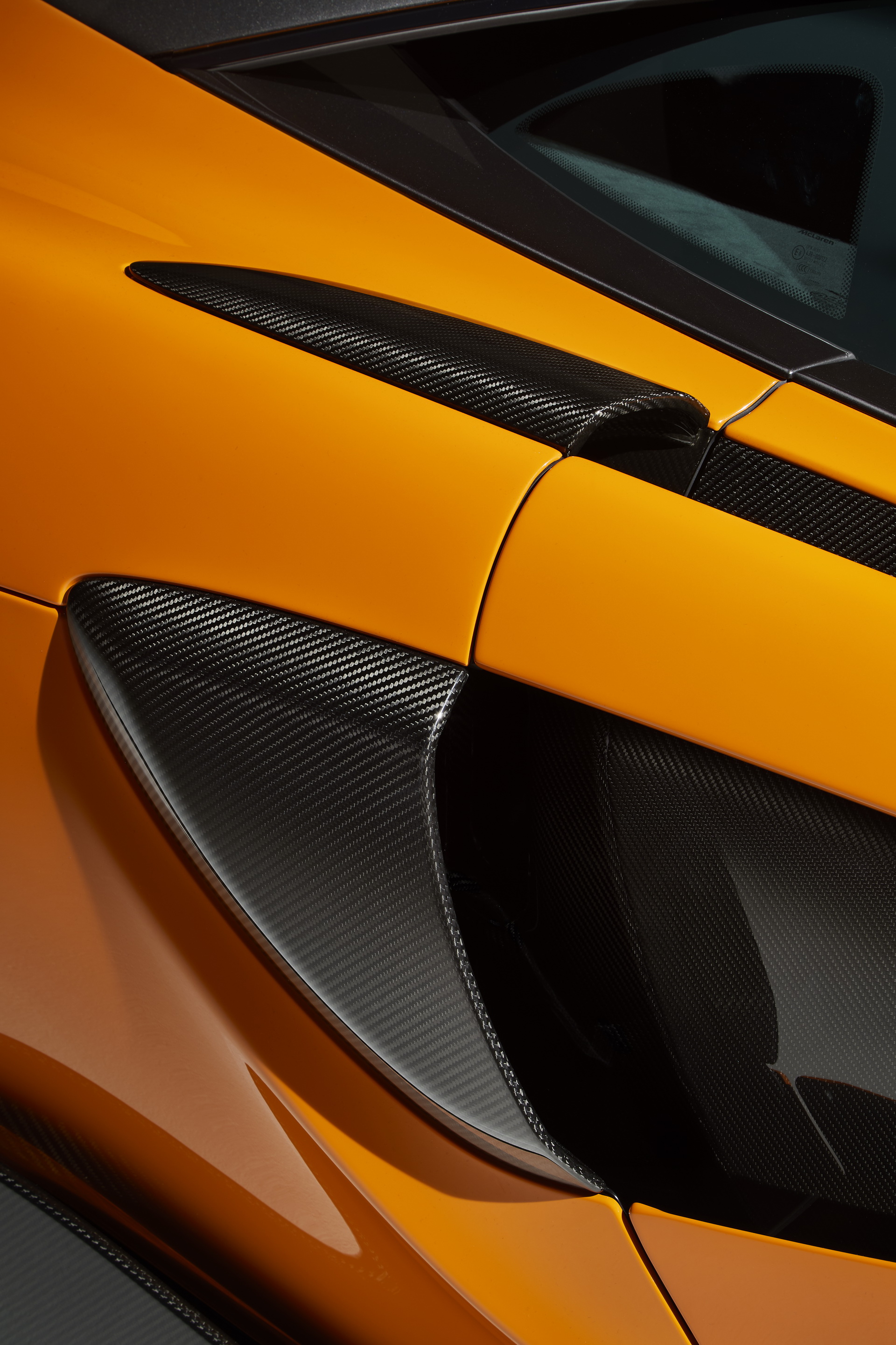 McLaren 600LT_11 McLaren Details Ballistic 600LT; New LongTail Beats Ferrari 488 GTB To 200 Km/h