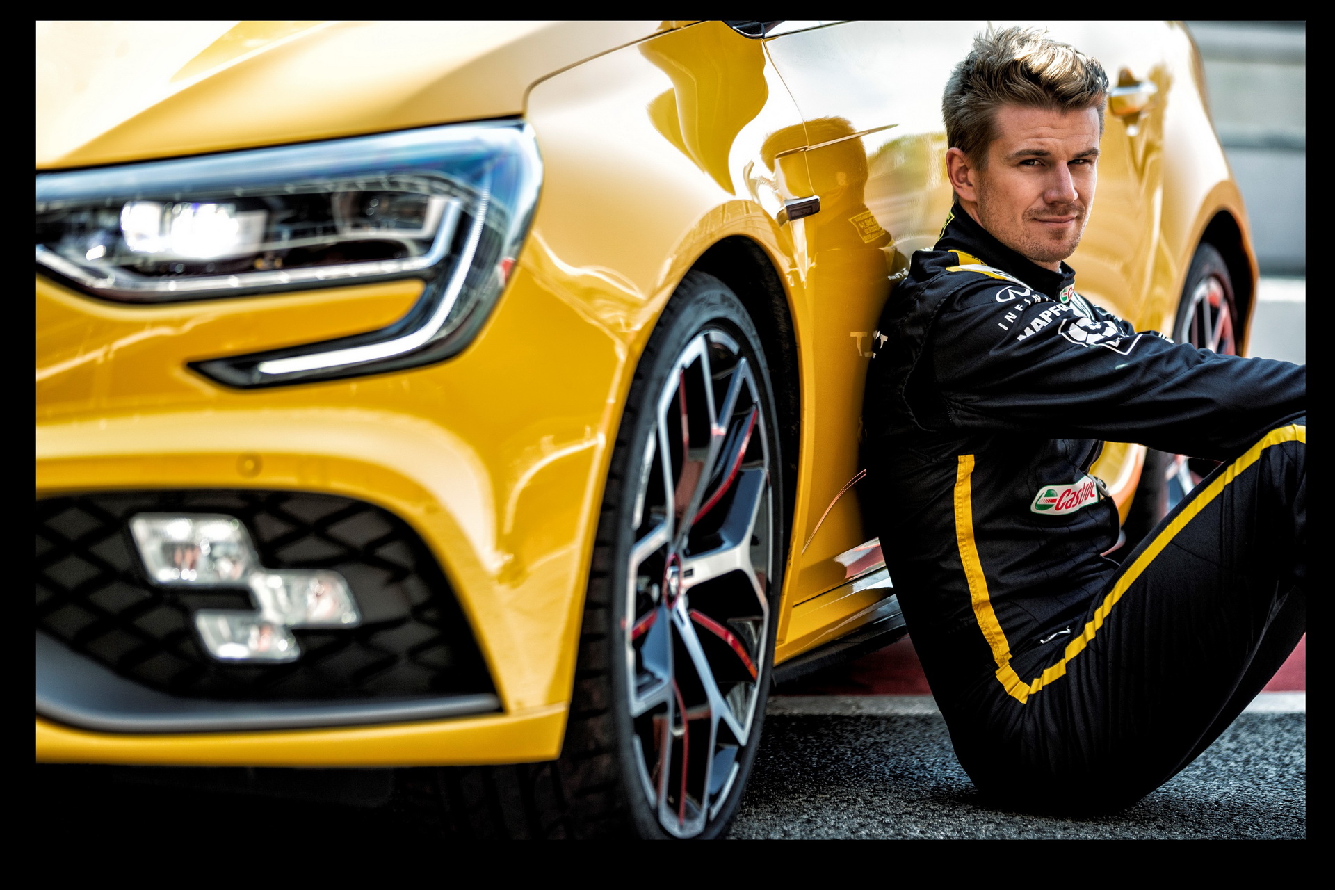 2019-renault-megane-rs-trophy-22 New Renault Megane RS Trophy With 296HP Is The Most Potent And Extreme Version Yet