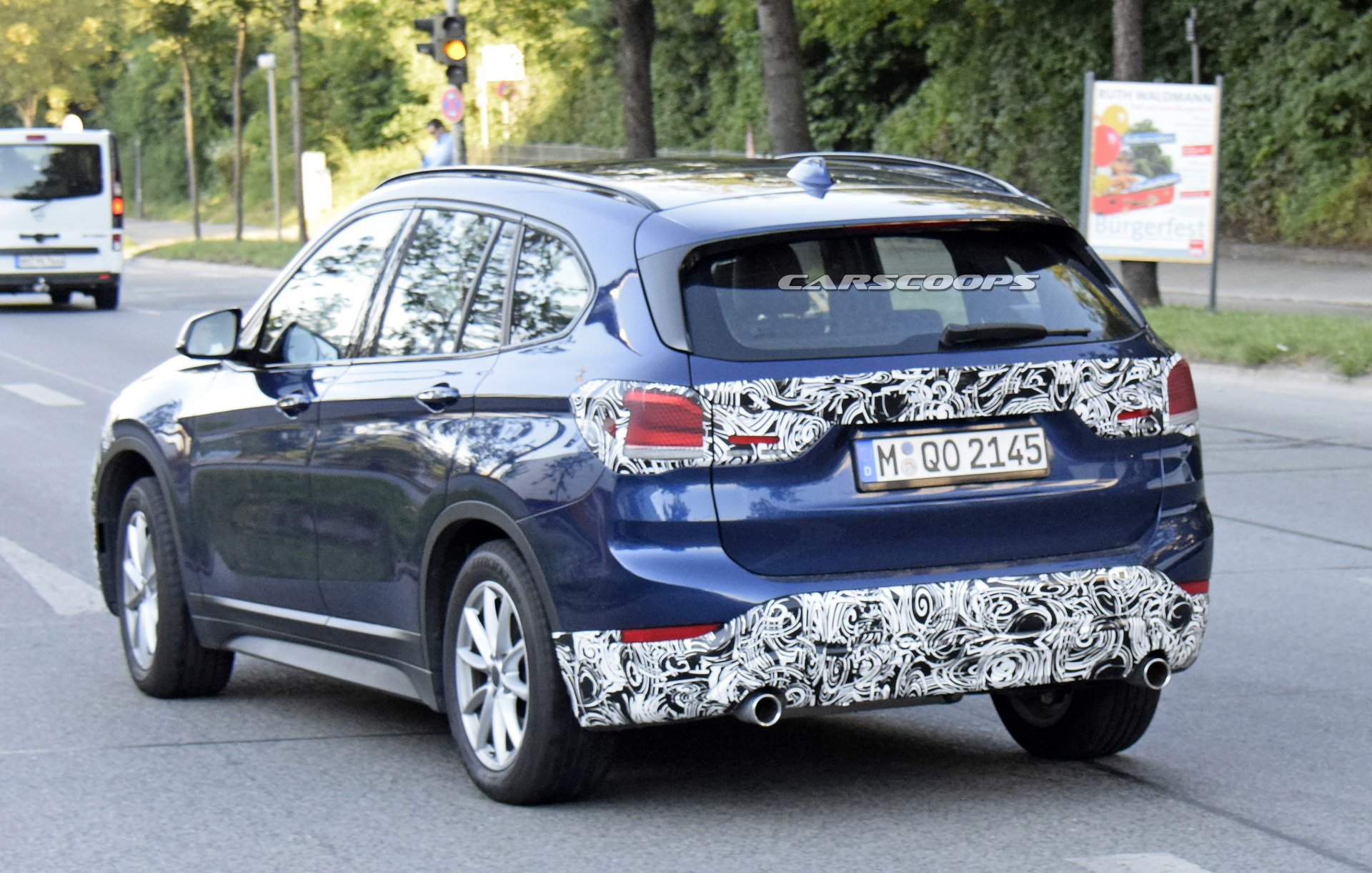 2019-bmw-x1-facelift-spy-shots-7 Updated 2019 BMW X1 Getting Ready For Audi’s All-New Q3