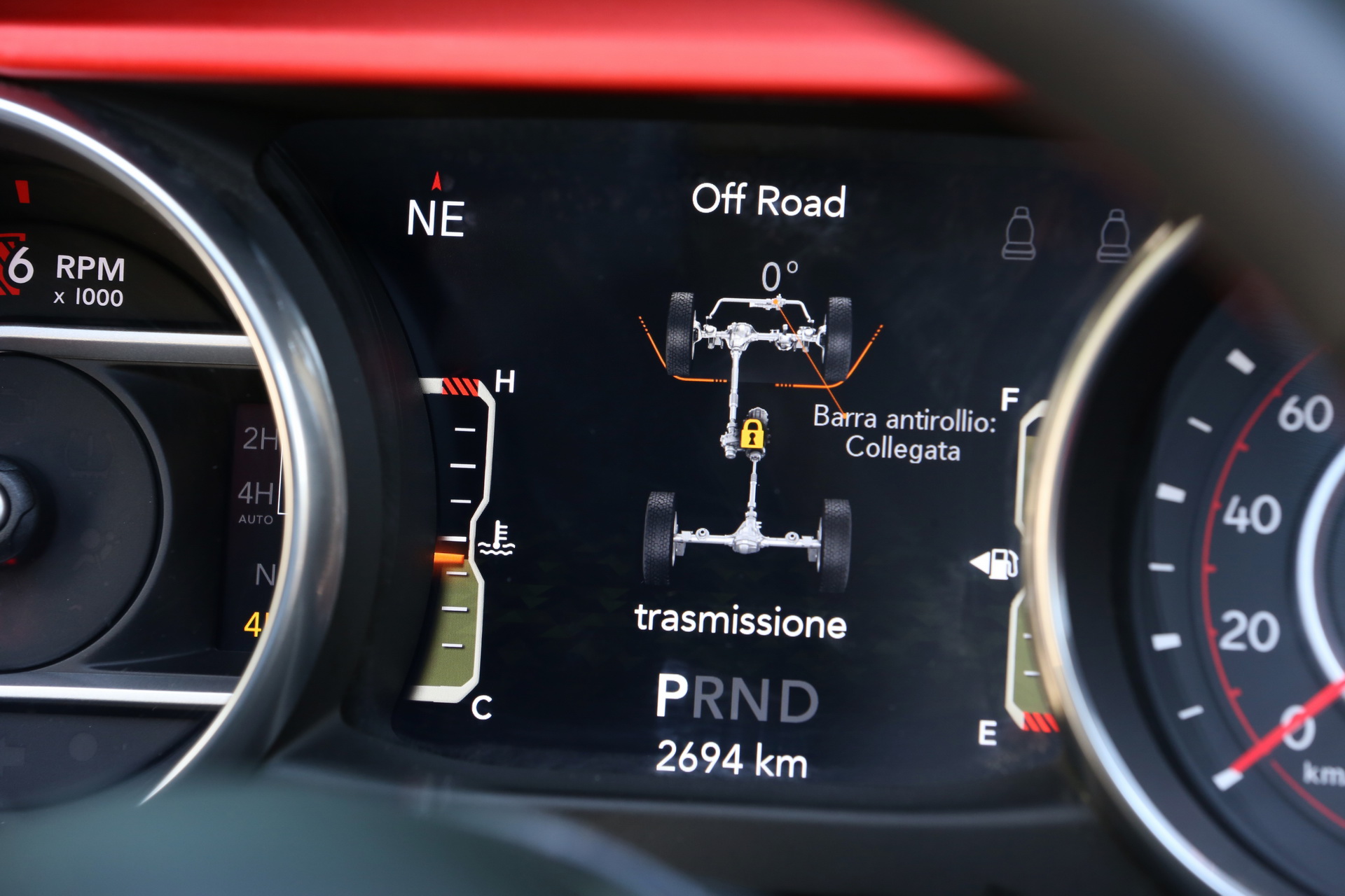 Jeep-Wrangler-13 Euro-spec Jeep Wrangler Detailed, Will Feature 197HP 4-Cylinder Diesel