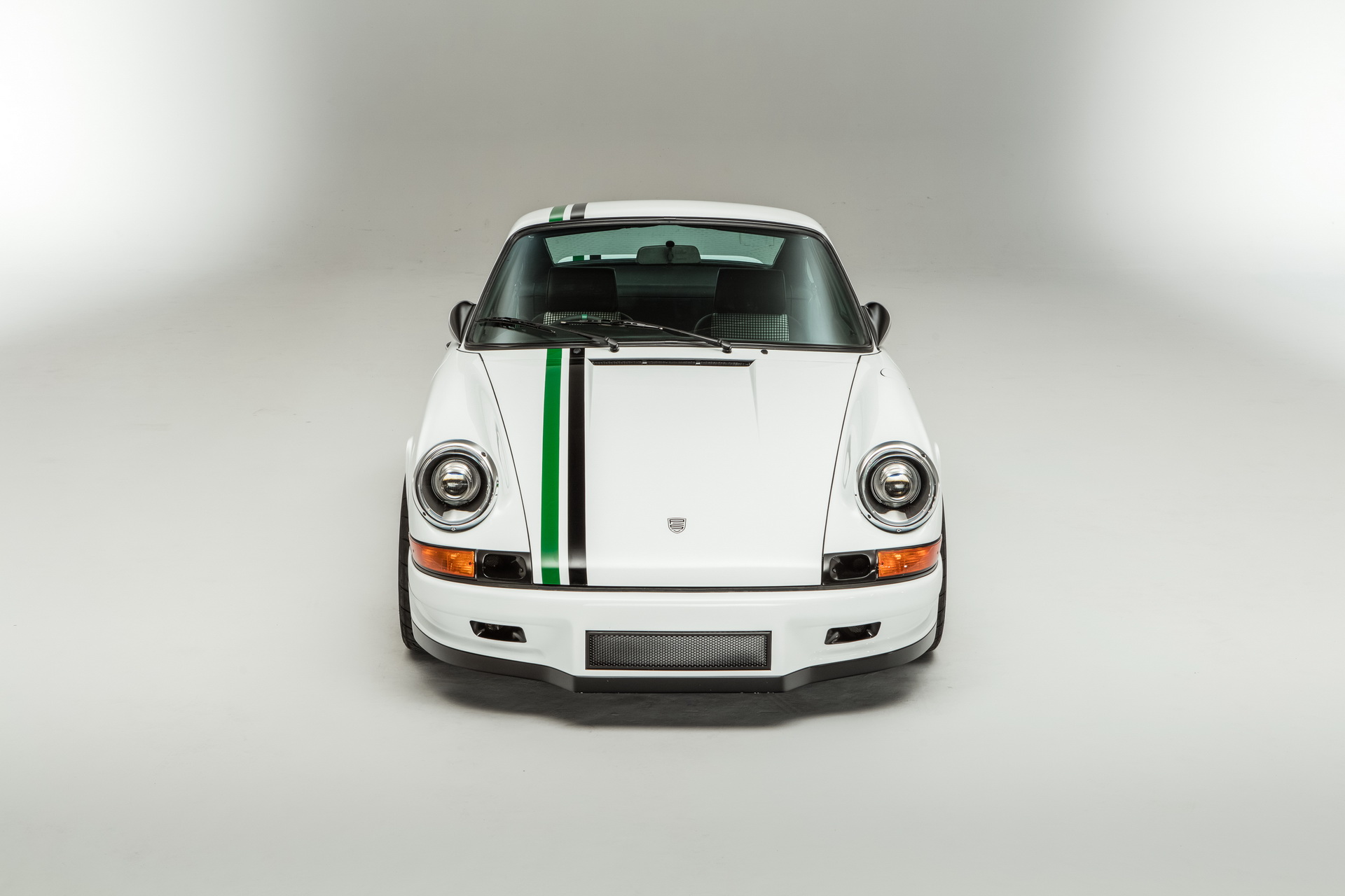 Porsche-911-LMClassic-19 Porsche 911 Le Mans Classic Clubsport Costs As Much As A New GT2 RS