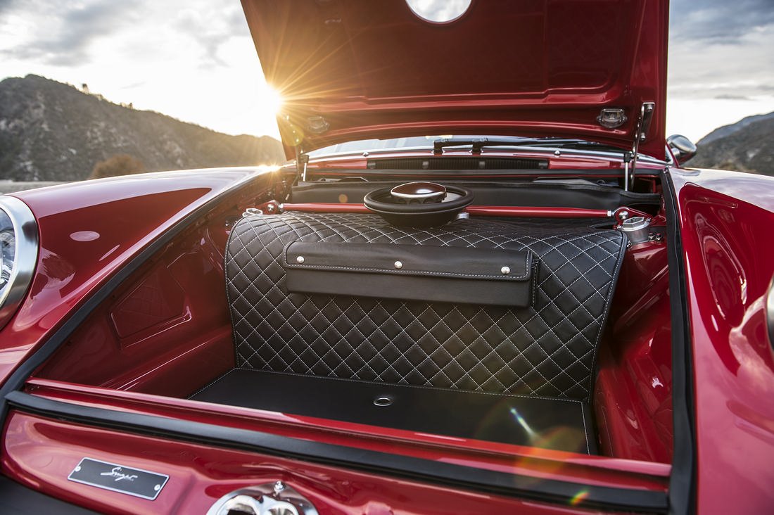 53-singer-911-le-mans-1100x732 Start Your Week Off Right With 100+ Photos Of Singer Porsche Porn