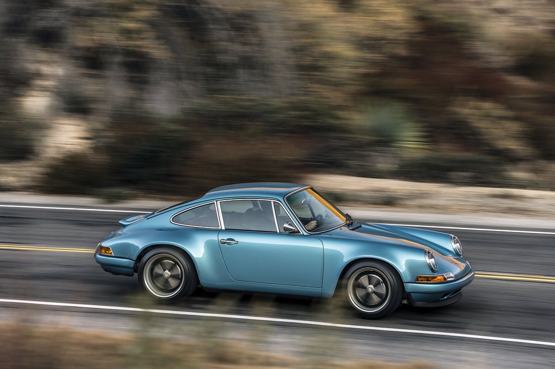 04-singer-911-rock-island-1100x732 Start Your Week Off Right With 100+ Photos Of Singer Porsche Porn