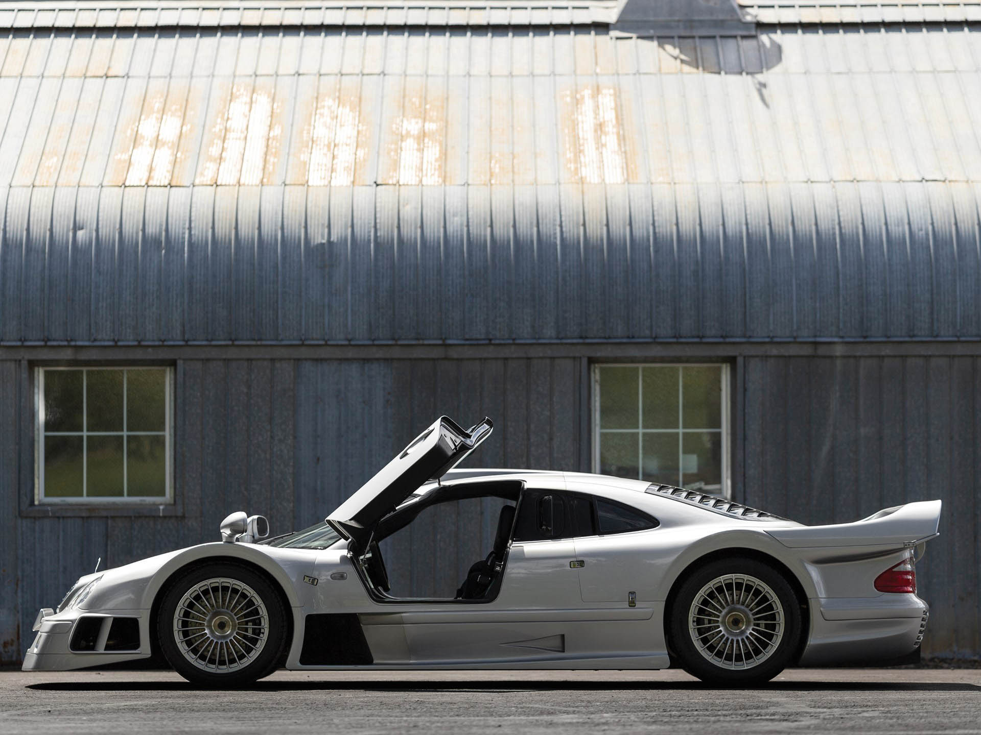 mercedes-clk-gtr-rm-monterey-05 Got A Spare $5 Million? Then You Should Bid On This Mercedes AMG CLK GTR