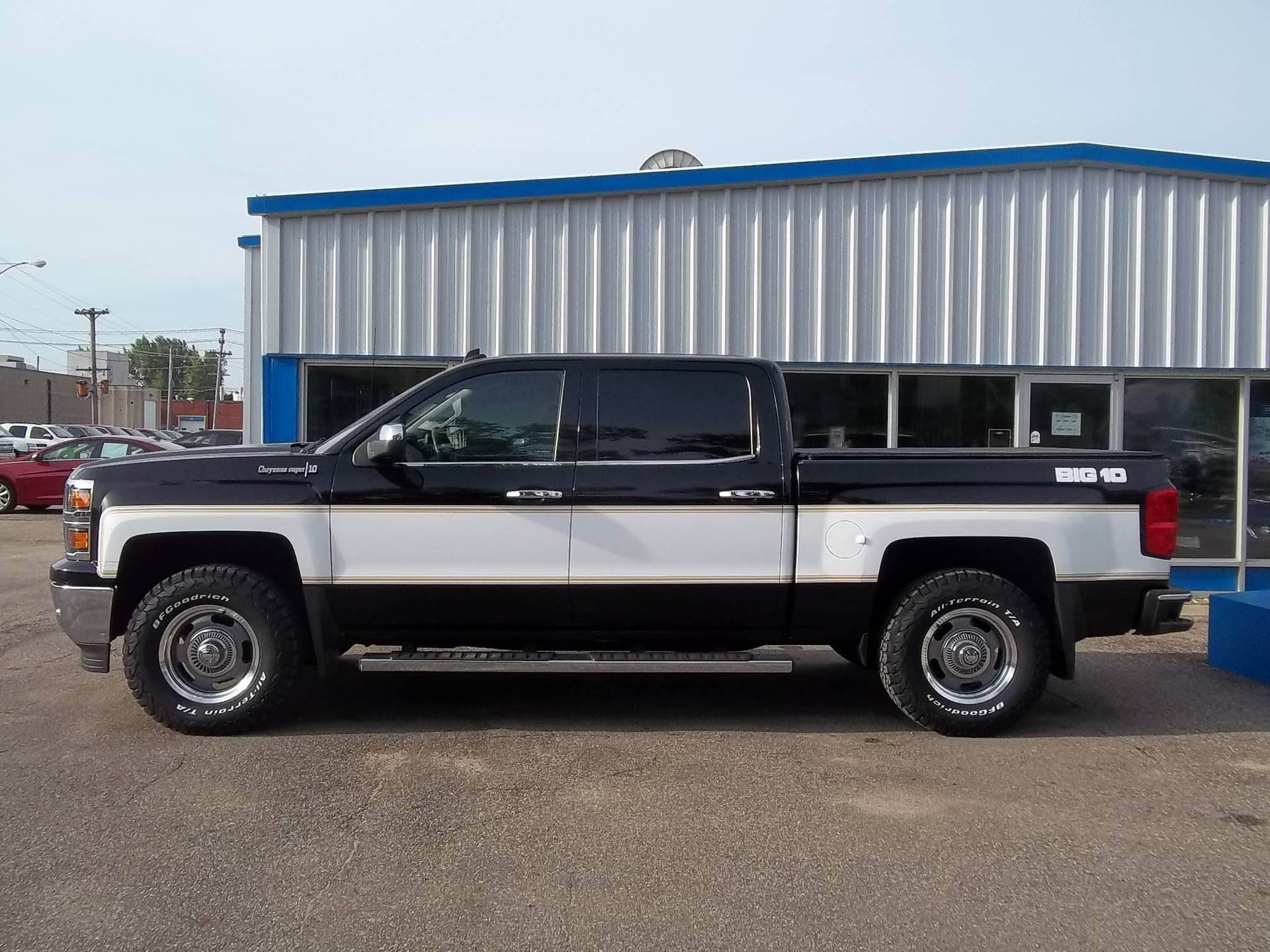 blake-greenfield-chevy-silverado-19 Minnesota Dealer Makes Its Own Deliciously Retro Chevy Trucks