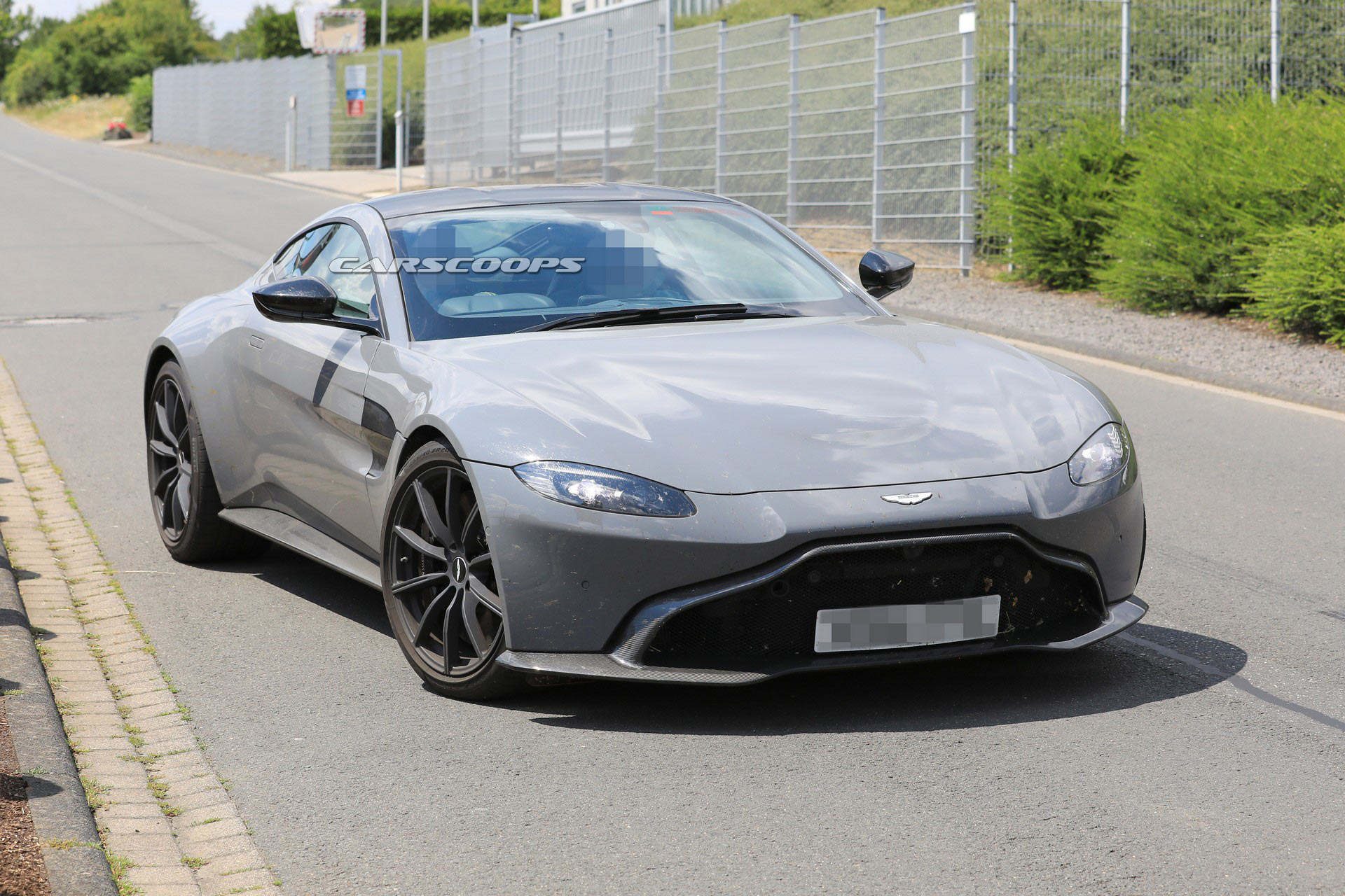 Aston-Martin-Vantage-S-17 Aston Martin Vantage S Spied With Beefier Brakes And A Four-Tailpipe Exhaust