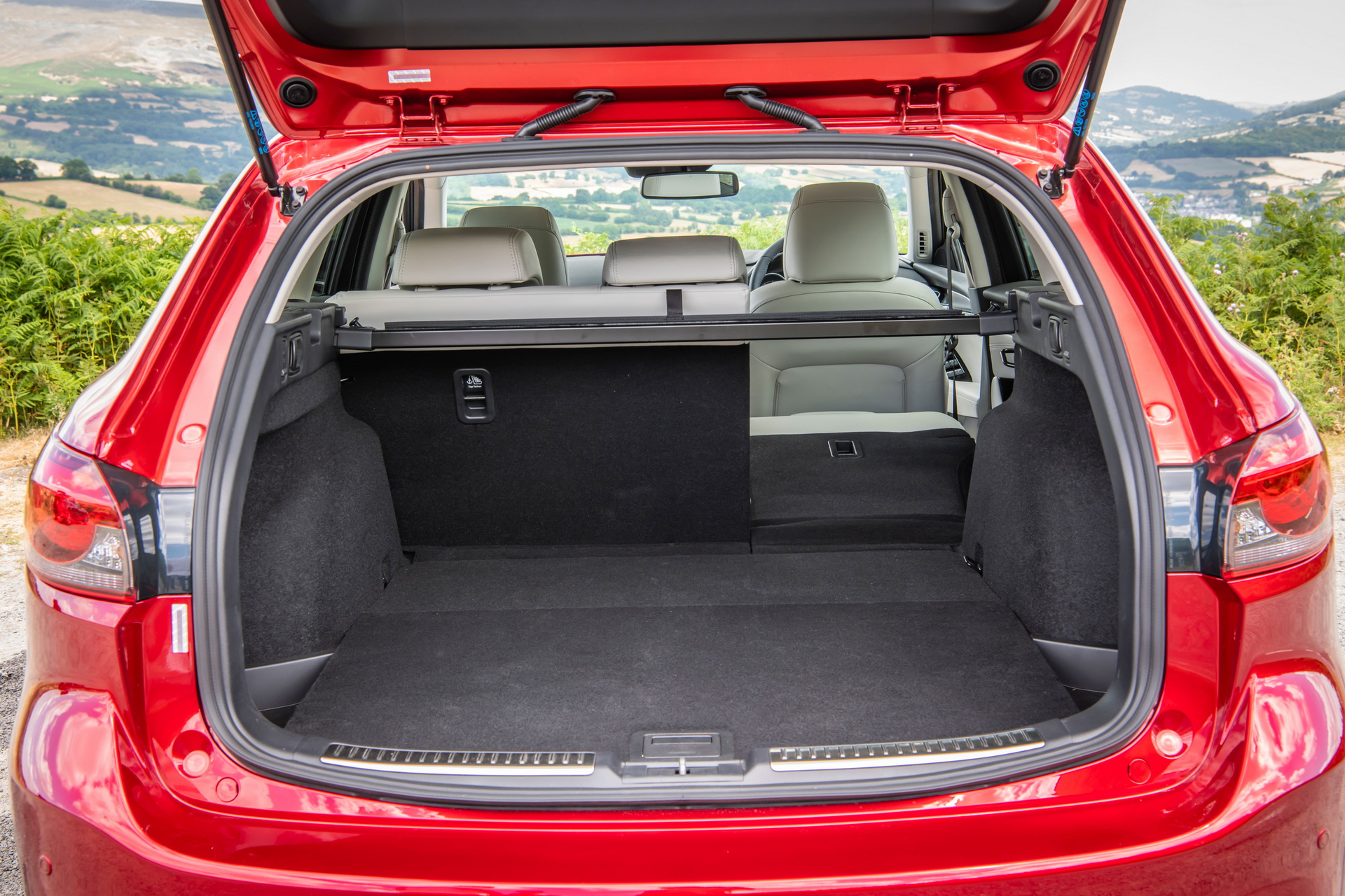 2018-Mazda6-22 2018 Mazda6 Sedan And Estate On Sale In The UK With Updated Engines, New Interior